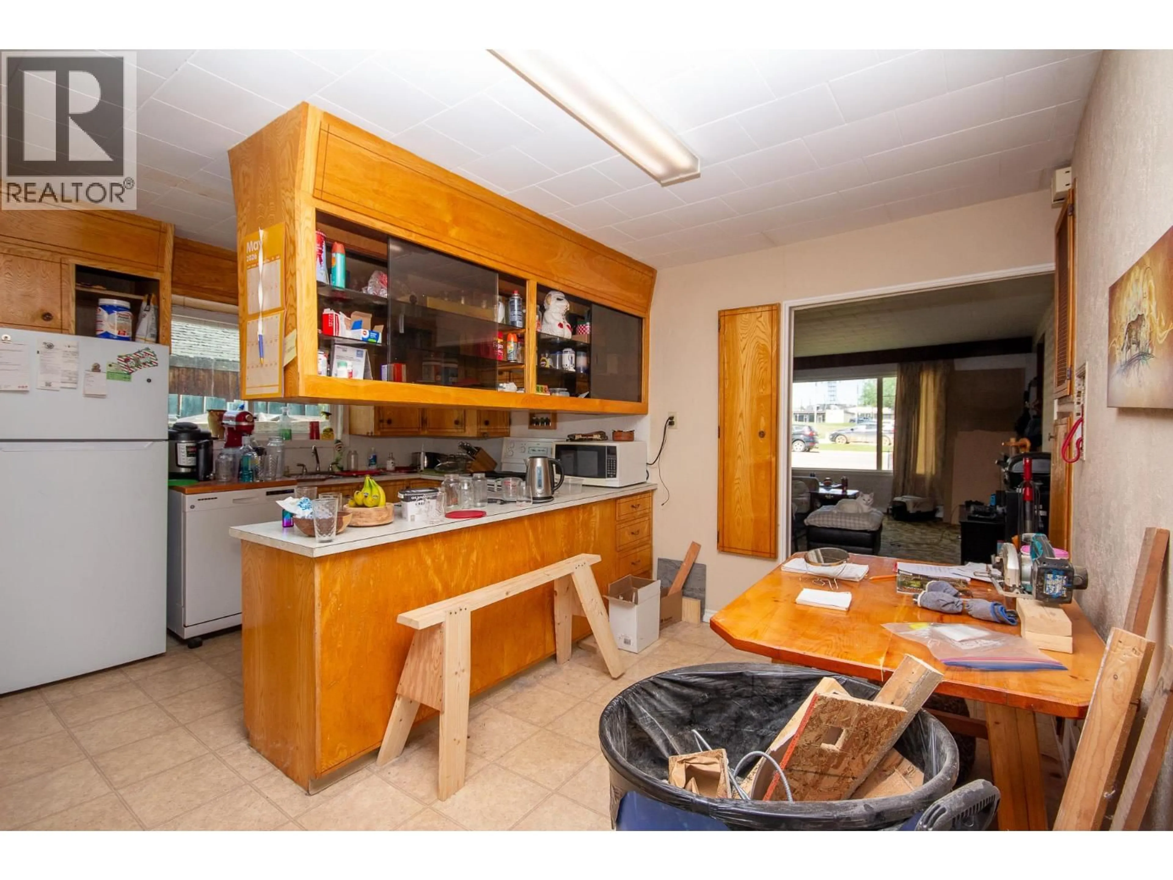 Standard kitchen, unknown for 1209 104 AVENUE, Dawson Creek British Columbia V1G2J4