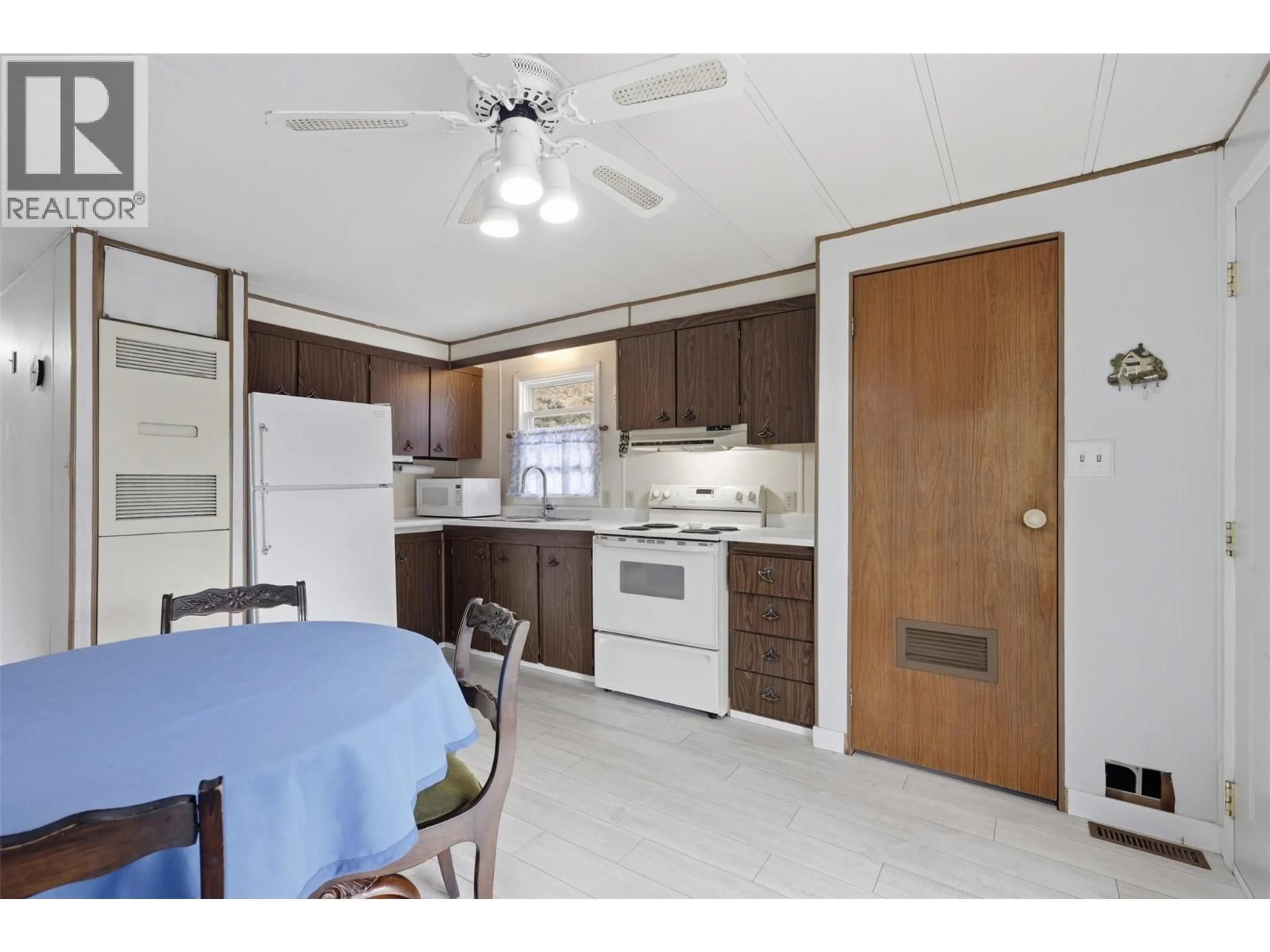 Unknown for 32 - 2401 ORD ROAD, Kamloops British Columbia V2B7V8