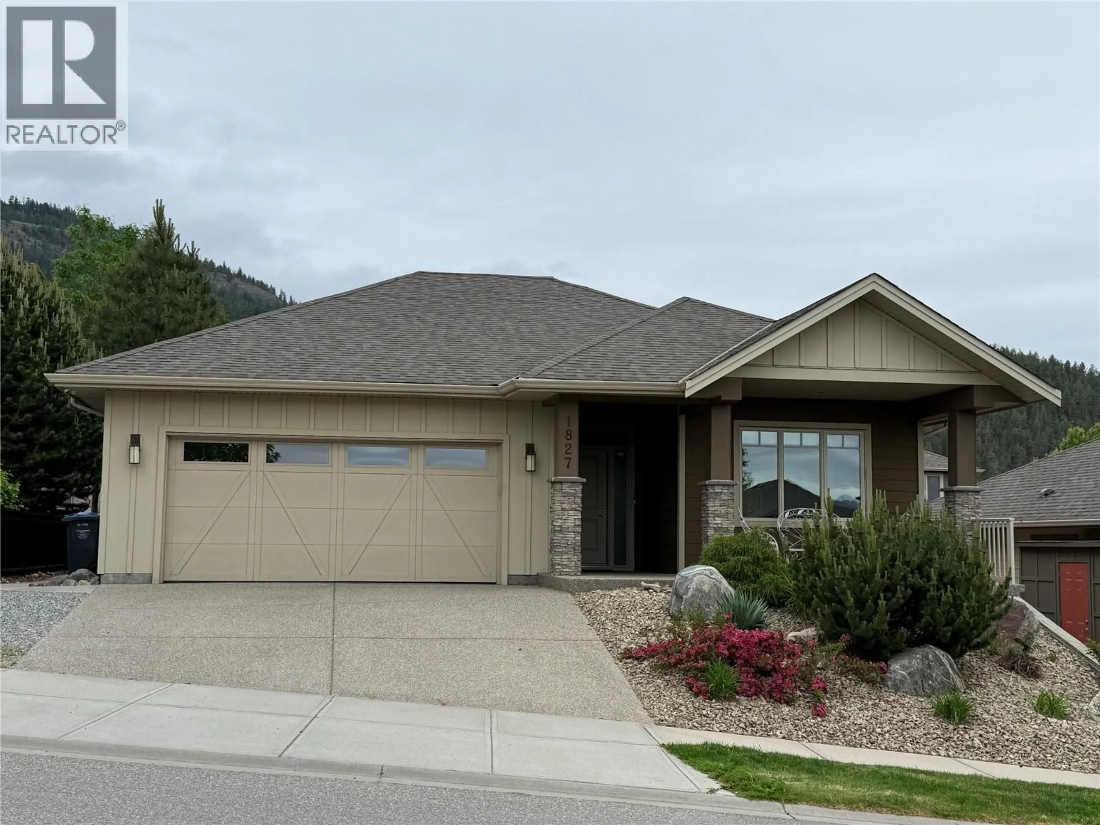 Home with brick exterior material, street for 1827 TOWER RANCH BOULEVARD, Kelowna British Columbia V1P1R1
