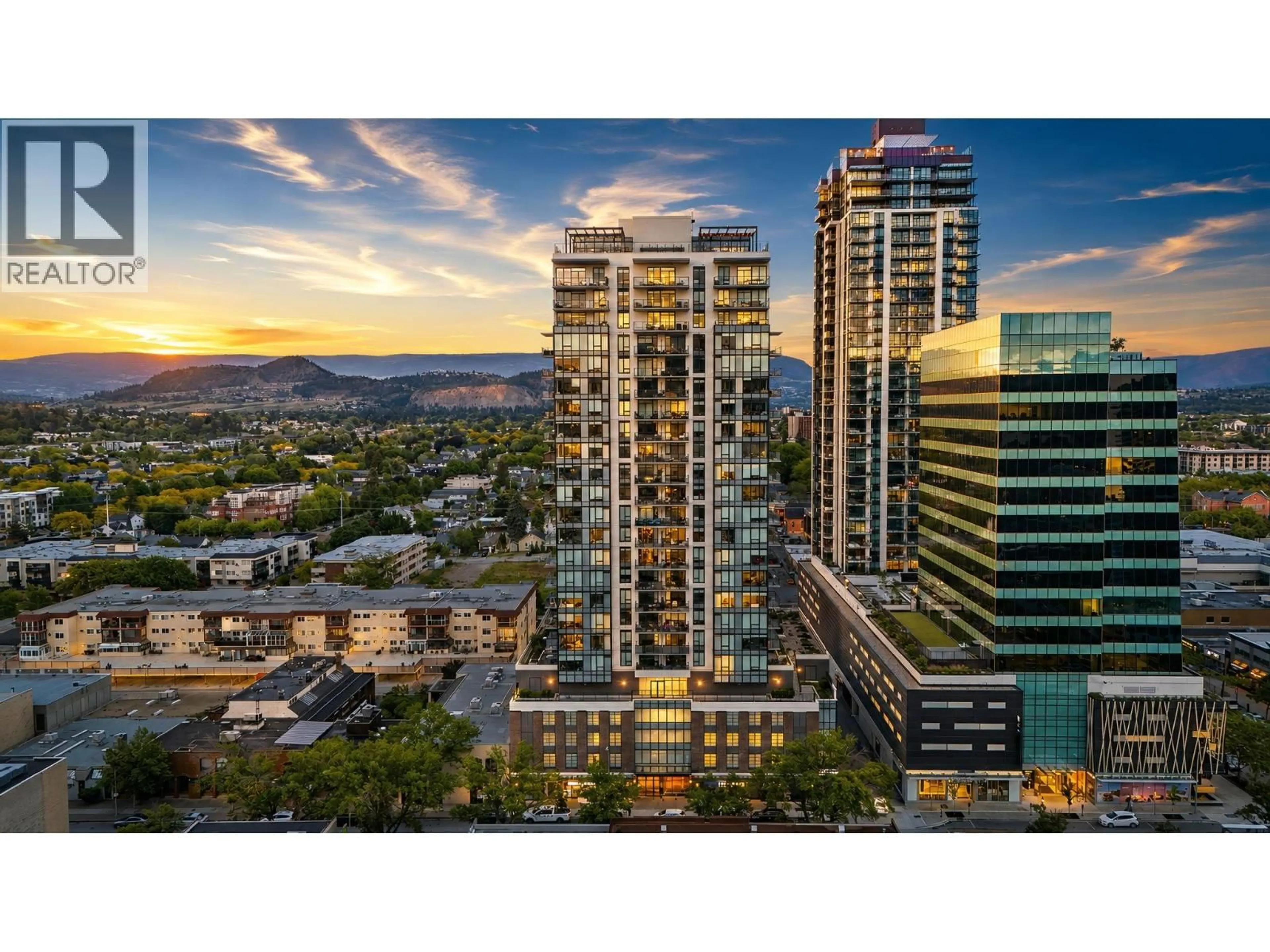 A pic from outside/outdoor area/front of a property/back of a property/a pic from drone, city buildings view from balcony for 1610 - 1471 ST PAUL STREET, Kelowna British Columbia V1Y2E4