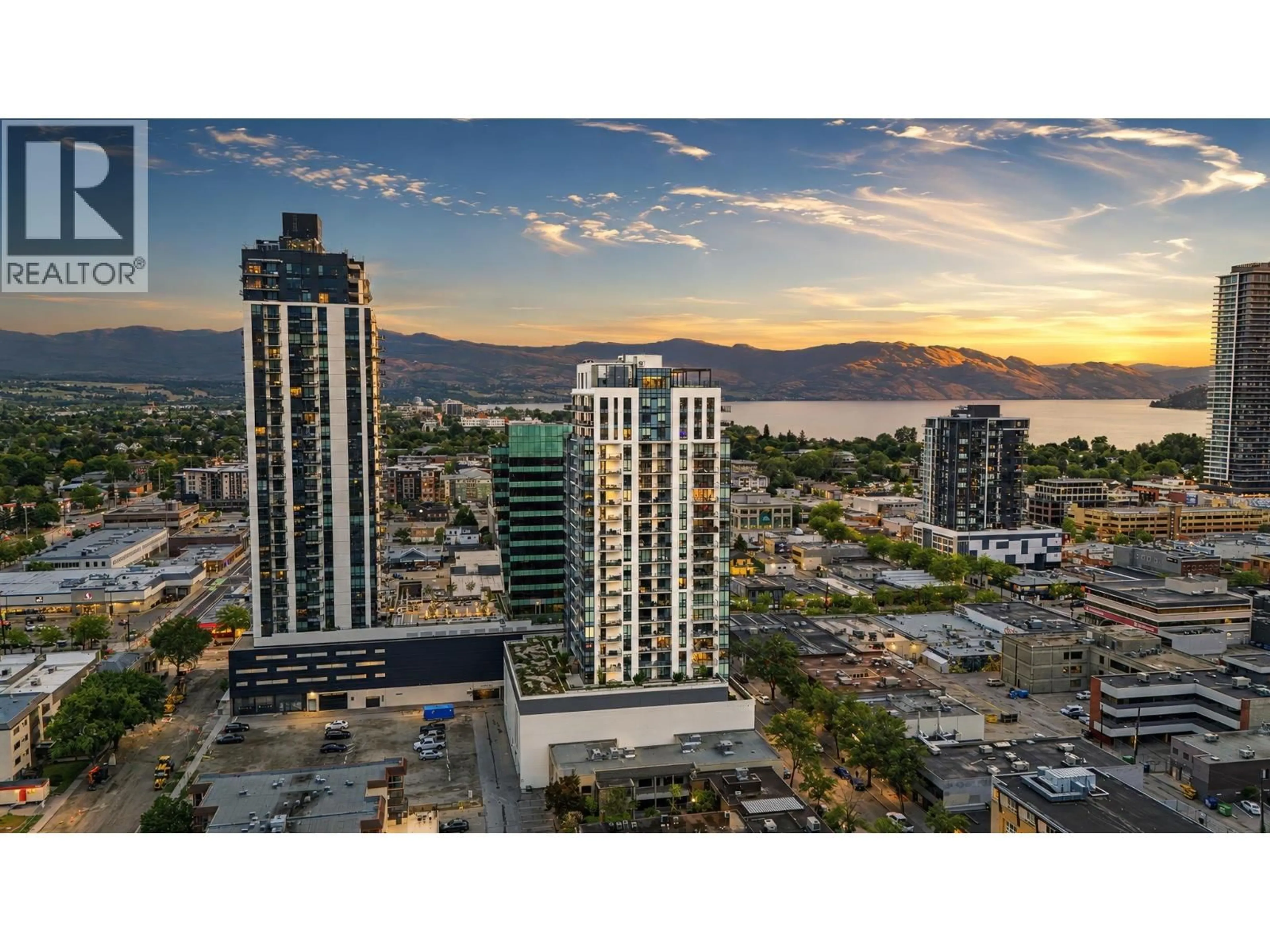 A pic from outside/outdoor area/front of a property/back of a property/a pic from drone, city buildings view from balcony for 1610 - 1471 ST PAUL STREET, Kelowna British Columbia V1Y2E4