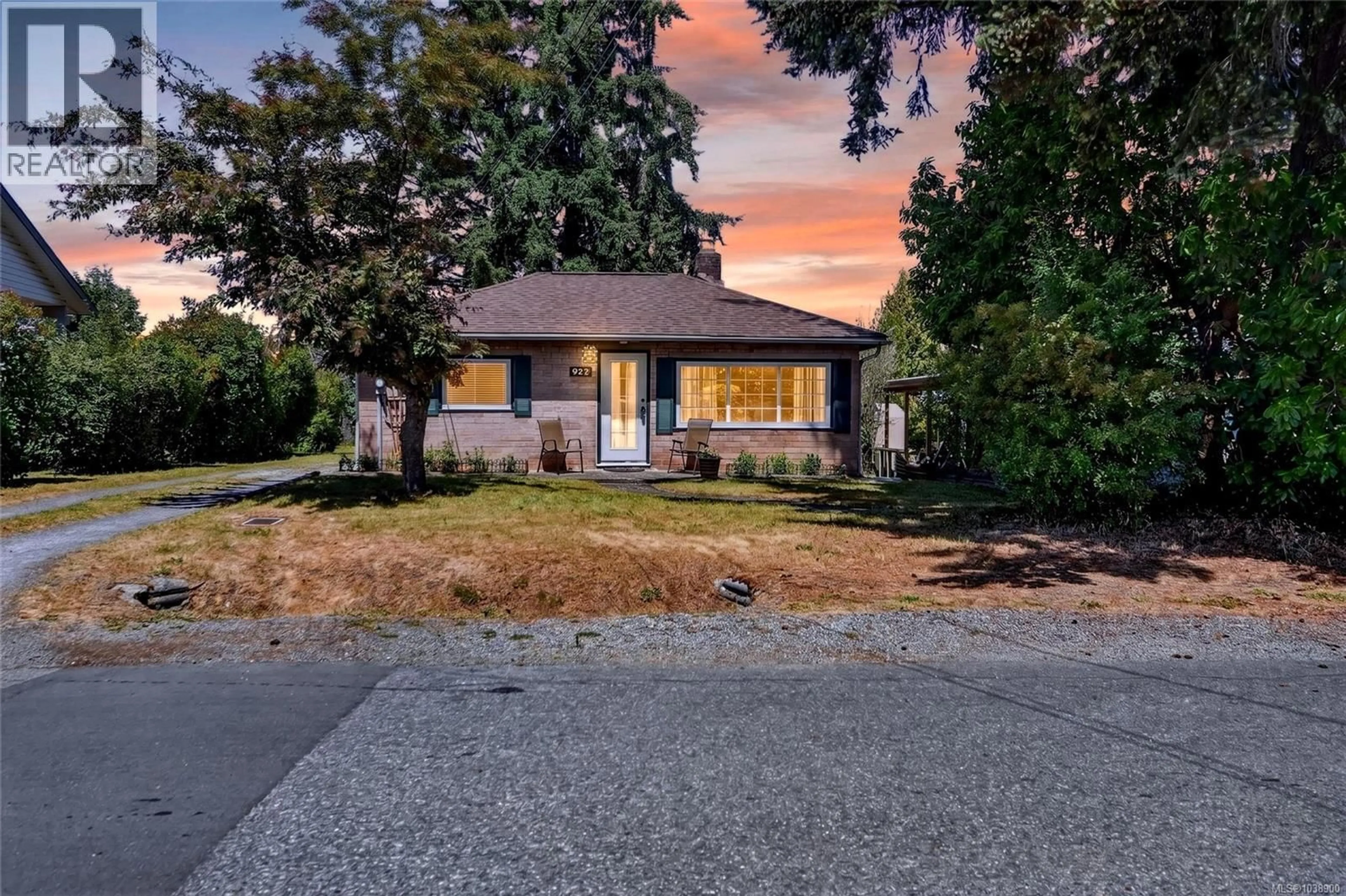 Unknown for 924 ST. ANDREWS STREET, Nanaimo British Columbia V9S1S2