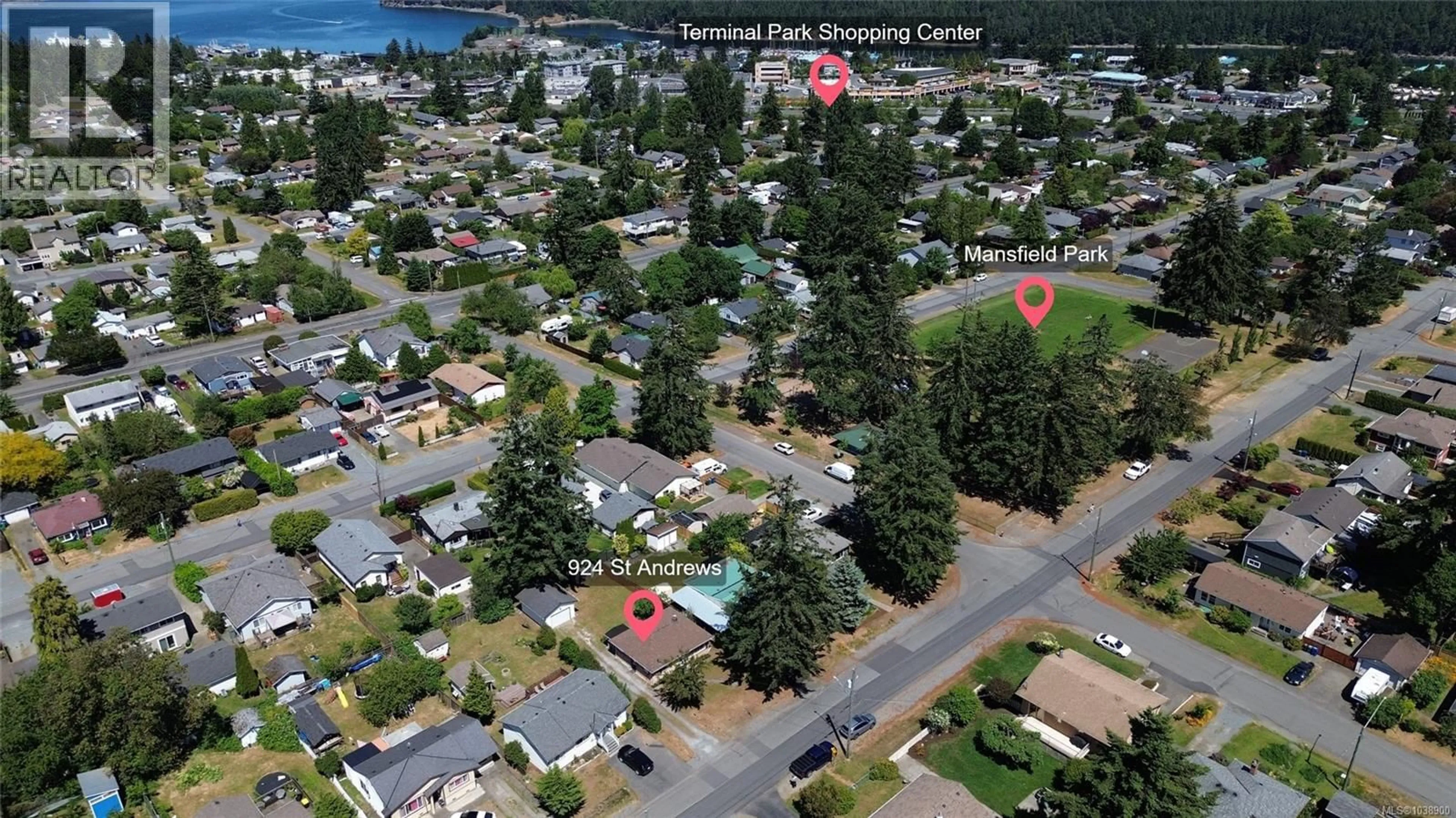 A pic from outside/outdoor area/front of a property/back of a property/a pic from drone, street for 924 ST. ANDREWS STREET, Nanaimo British Columbia V9S1S2