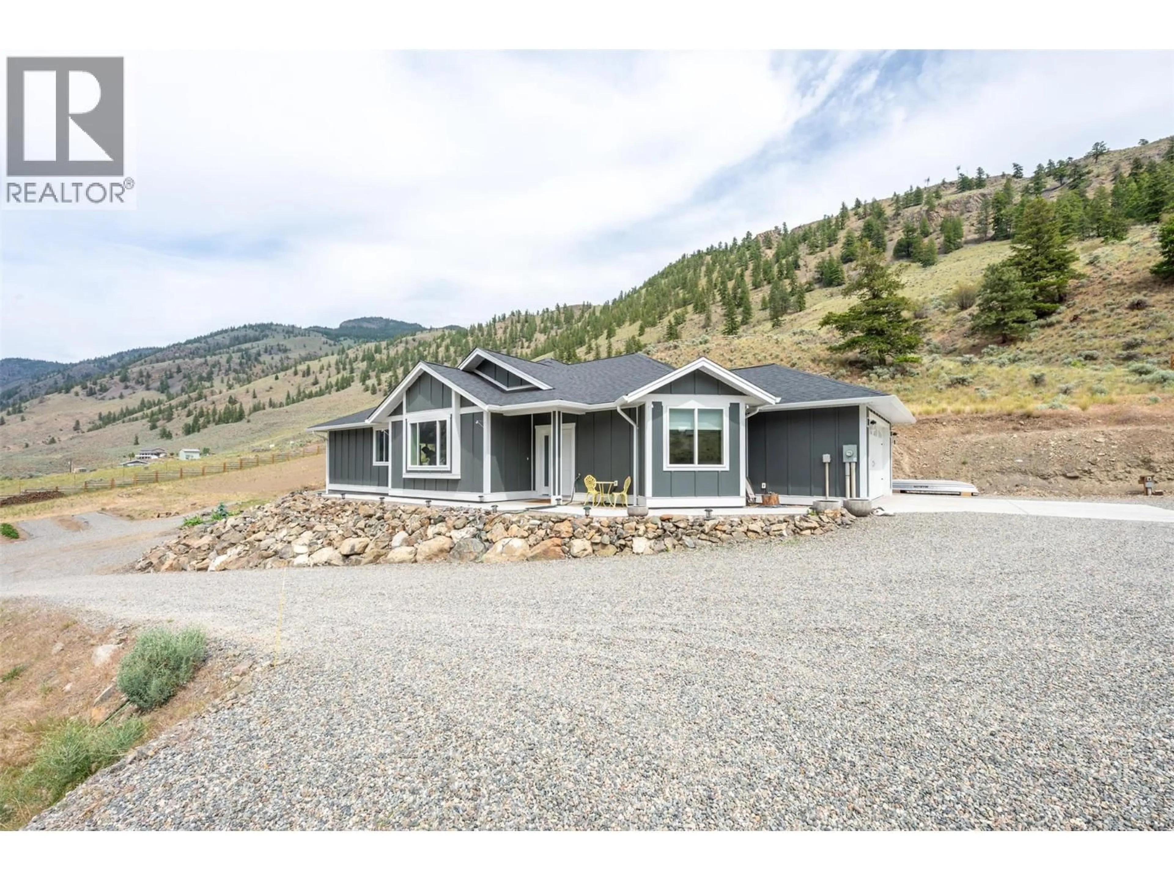 Home with vinyl exterior material, mountain view for 130 PIN CUSHION TRAIL, Keremeos British Columbia V0X1N0