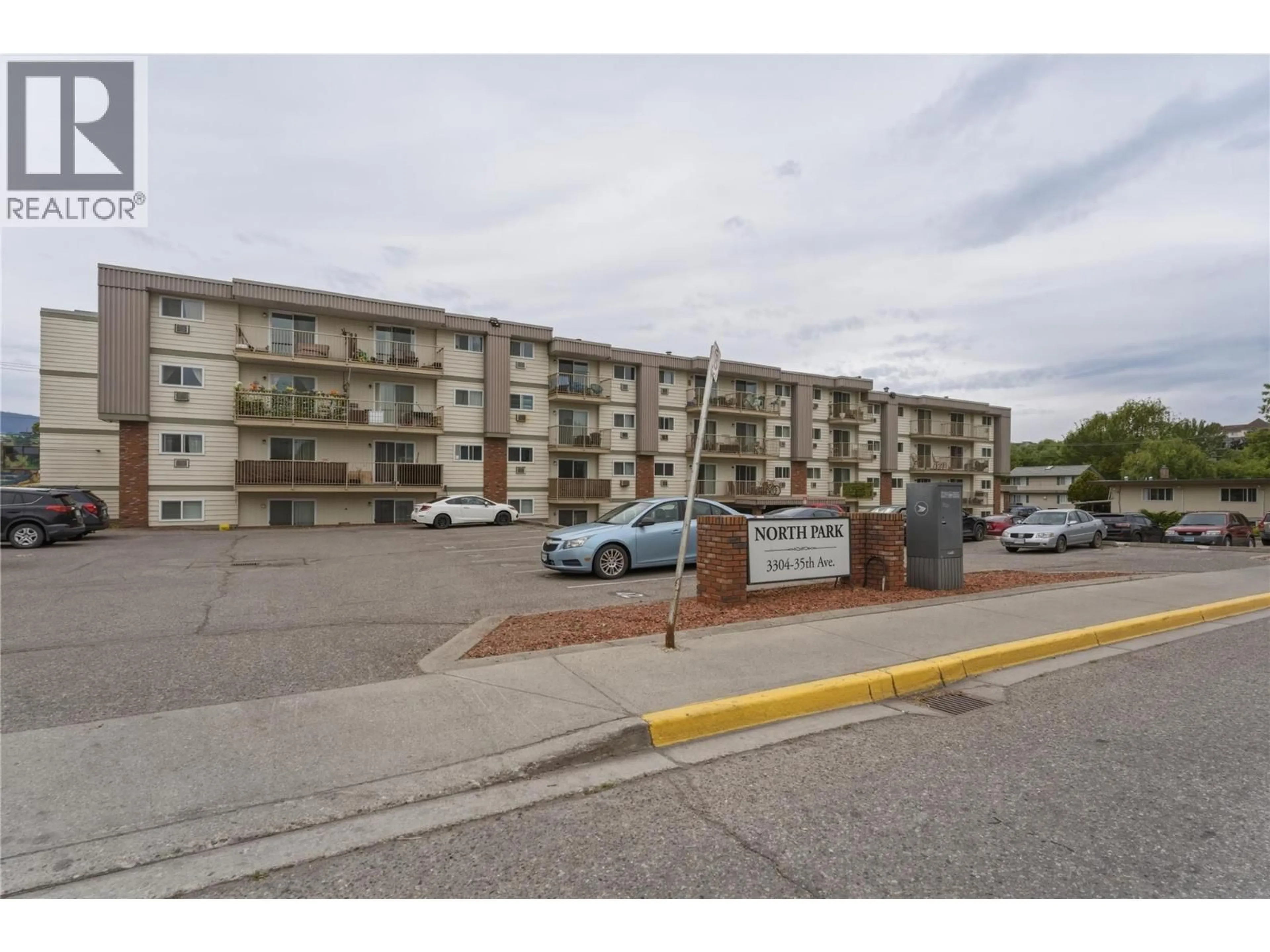 Unknown for 418 - 3304 35TH AVENUE, Vernon British Columbia V1T8M6