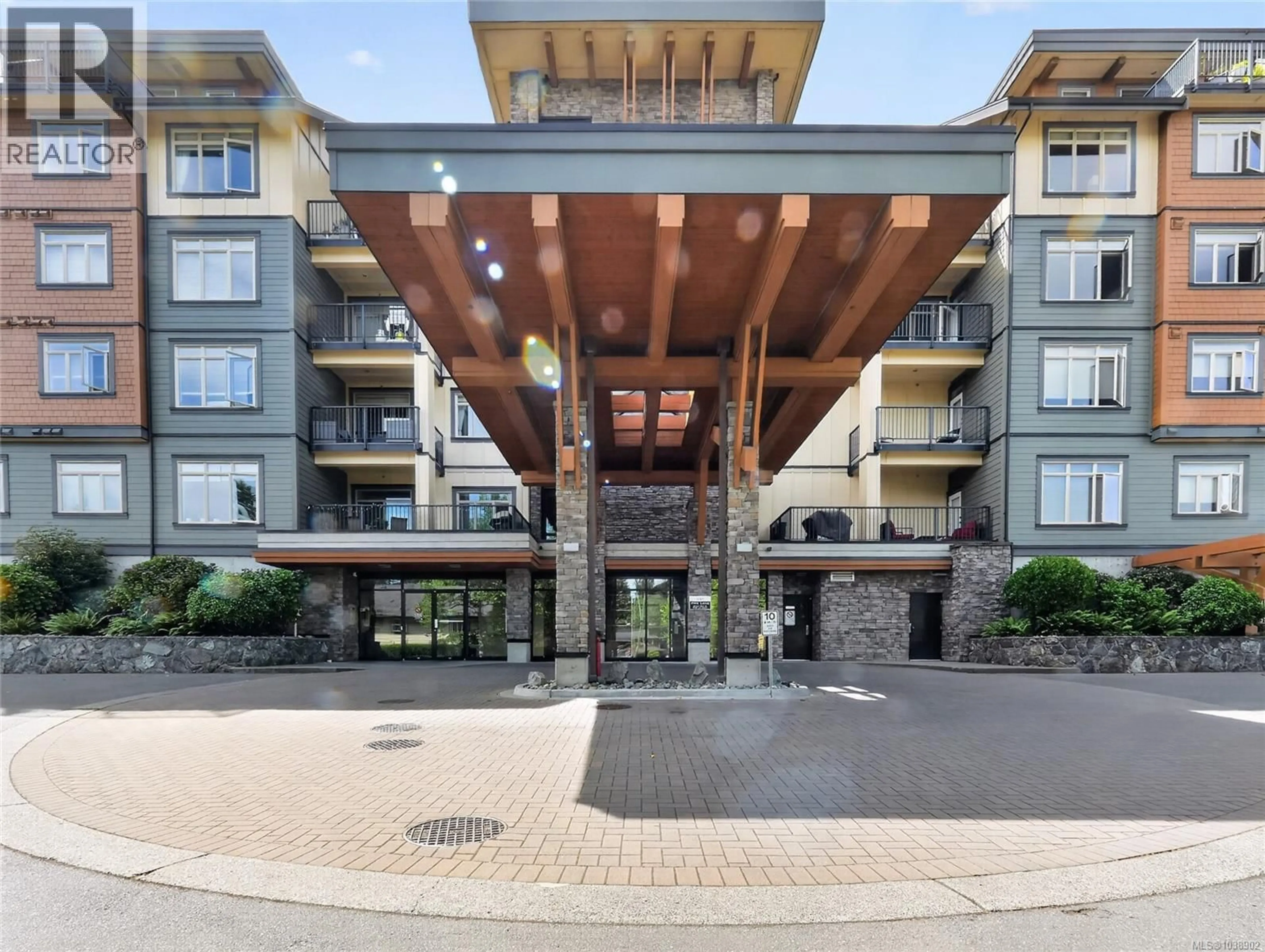 Indoor foyer for 511 - 623 TREANOR AVENUE, Langford British Columbia V9B0B1