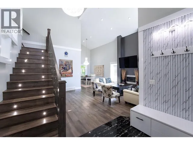 1941 POPLAR LANE, Revelstoke 4