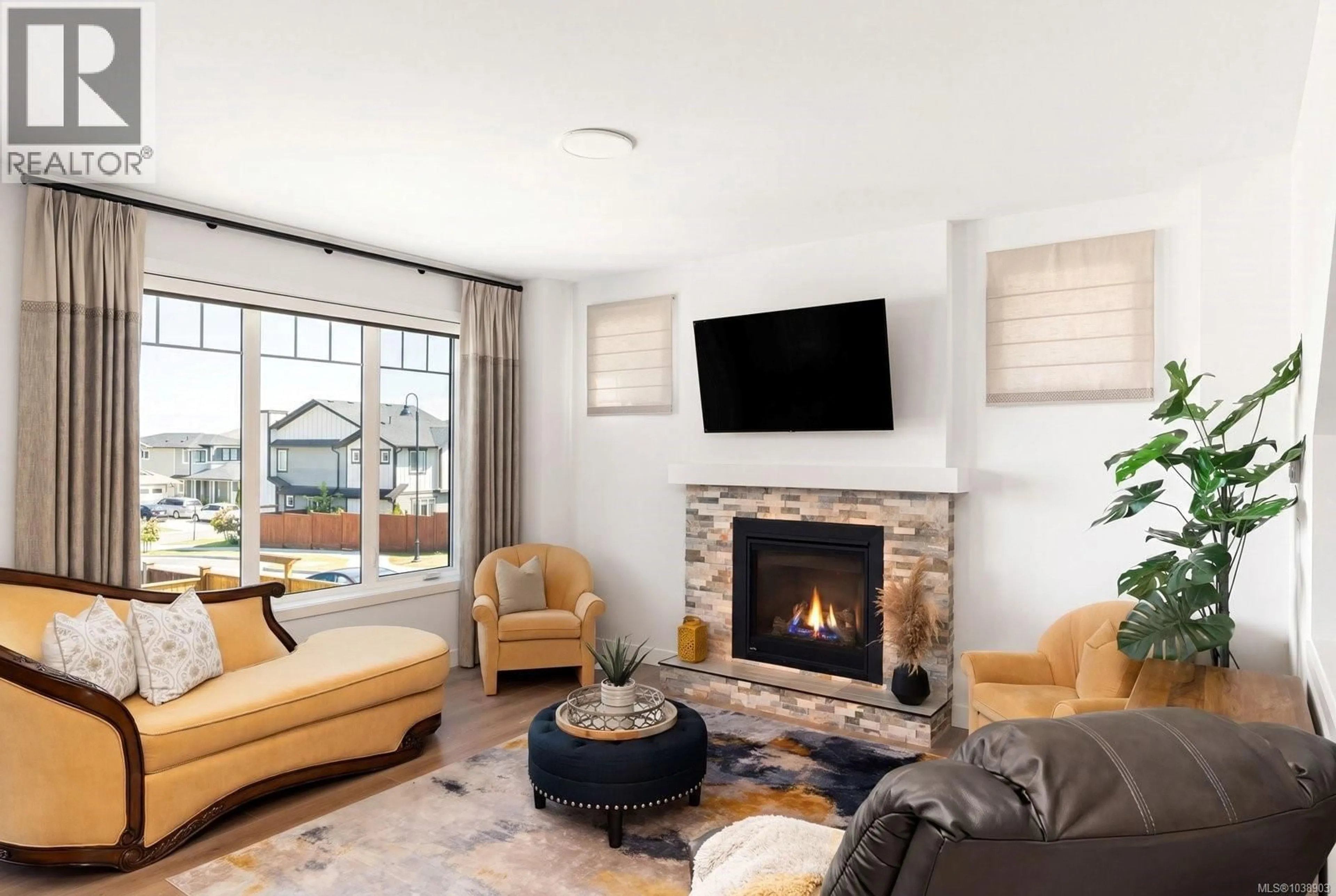 Living room with furniture, unknown for 3387 RYDER HESJEDAL WAY, Colwood British Columbia V9C0R5