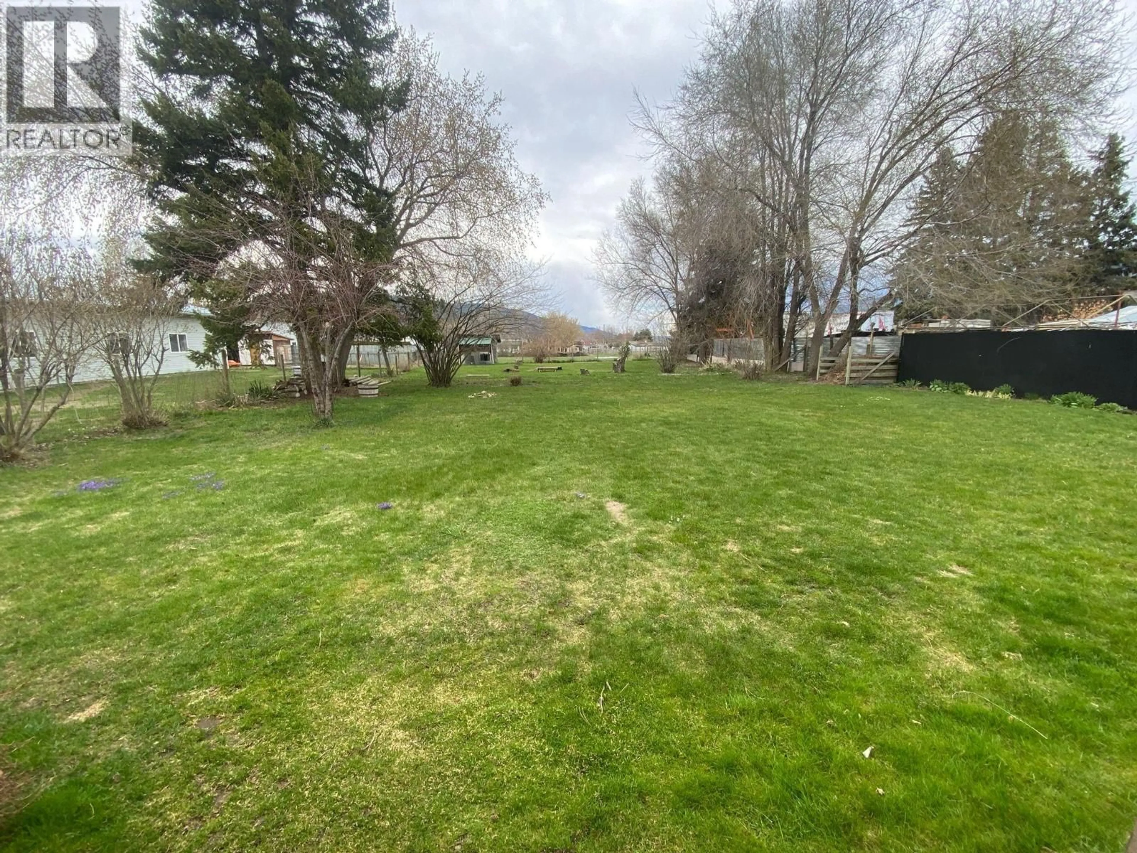 A pic from outside/outdoor area/front of a property/back of a property/a pic from drone, unknown for 3338 BRUN ROAD, Lake Country British Columbia V4V1X4