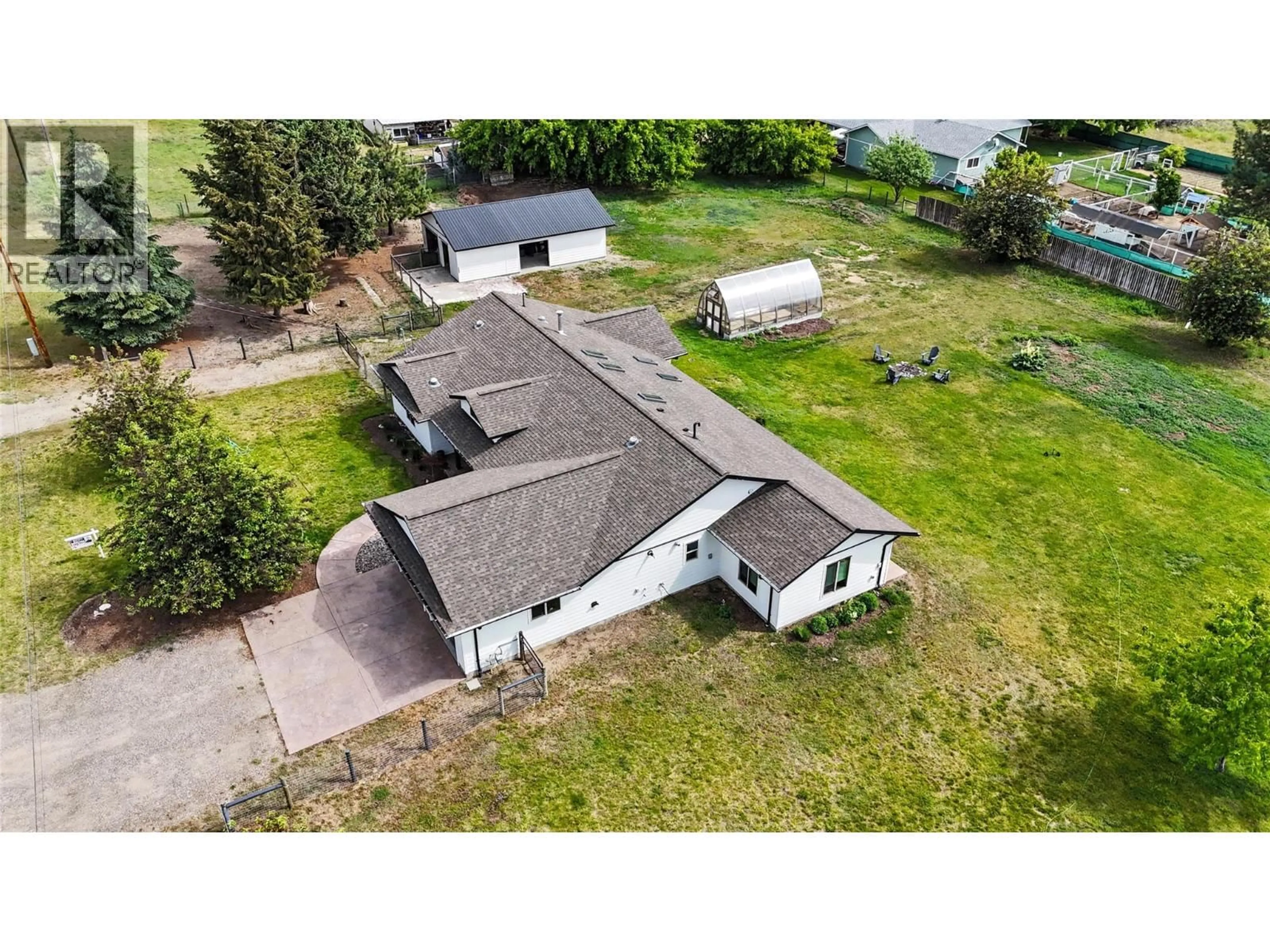 A pic from outside/outdoor area/front of a property/back of a property/a pic from drone, unknown for 8170 PLOTNIKOFF ROAD, Grand Forks British Columbia V0H1H2