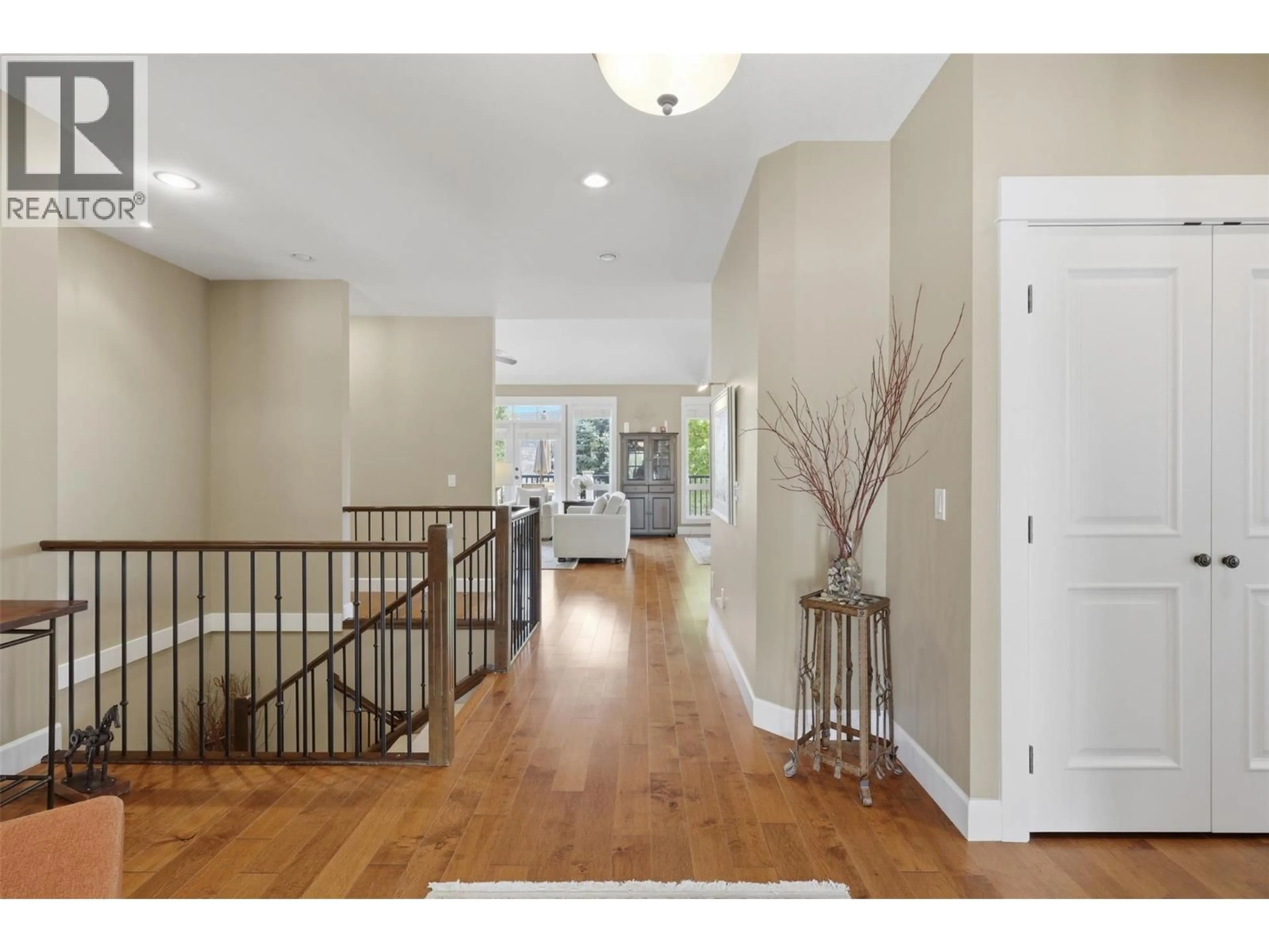 Indoor entryway for 1412 SUN RIVERS DRIVE, Kamloops British Columbia V2H0A2