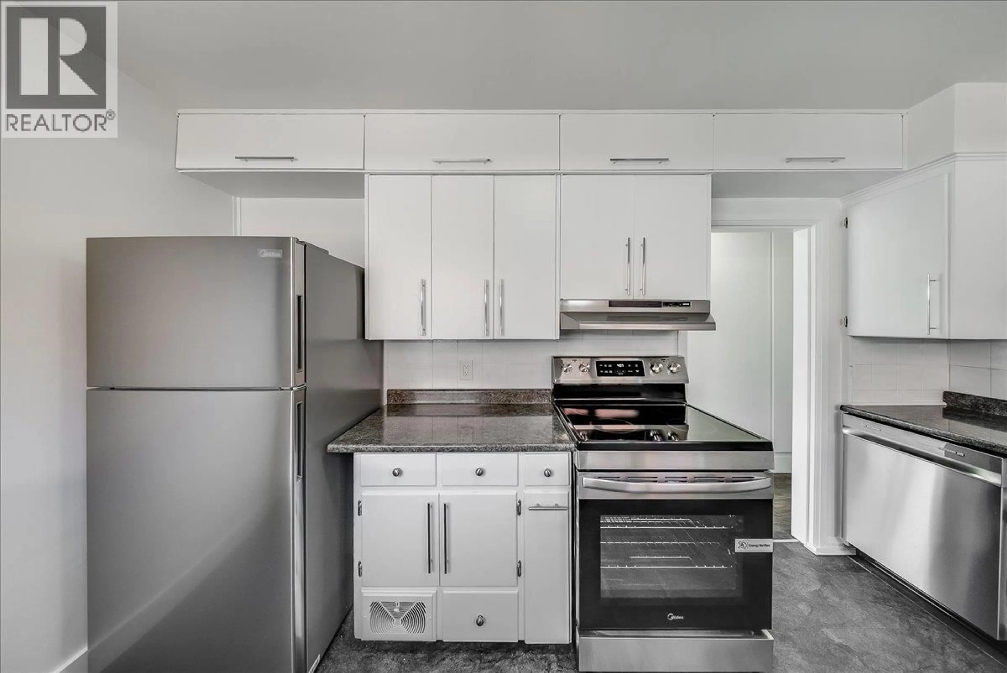 Standard kitchen, unknown for 1480 THIRD AVENUE, Trail British Columbia V1R1P6