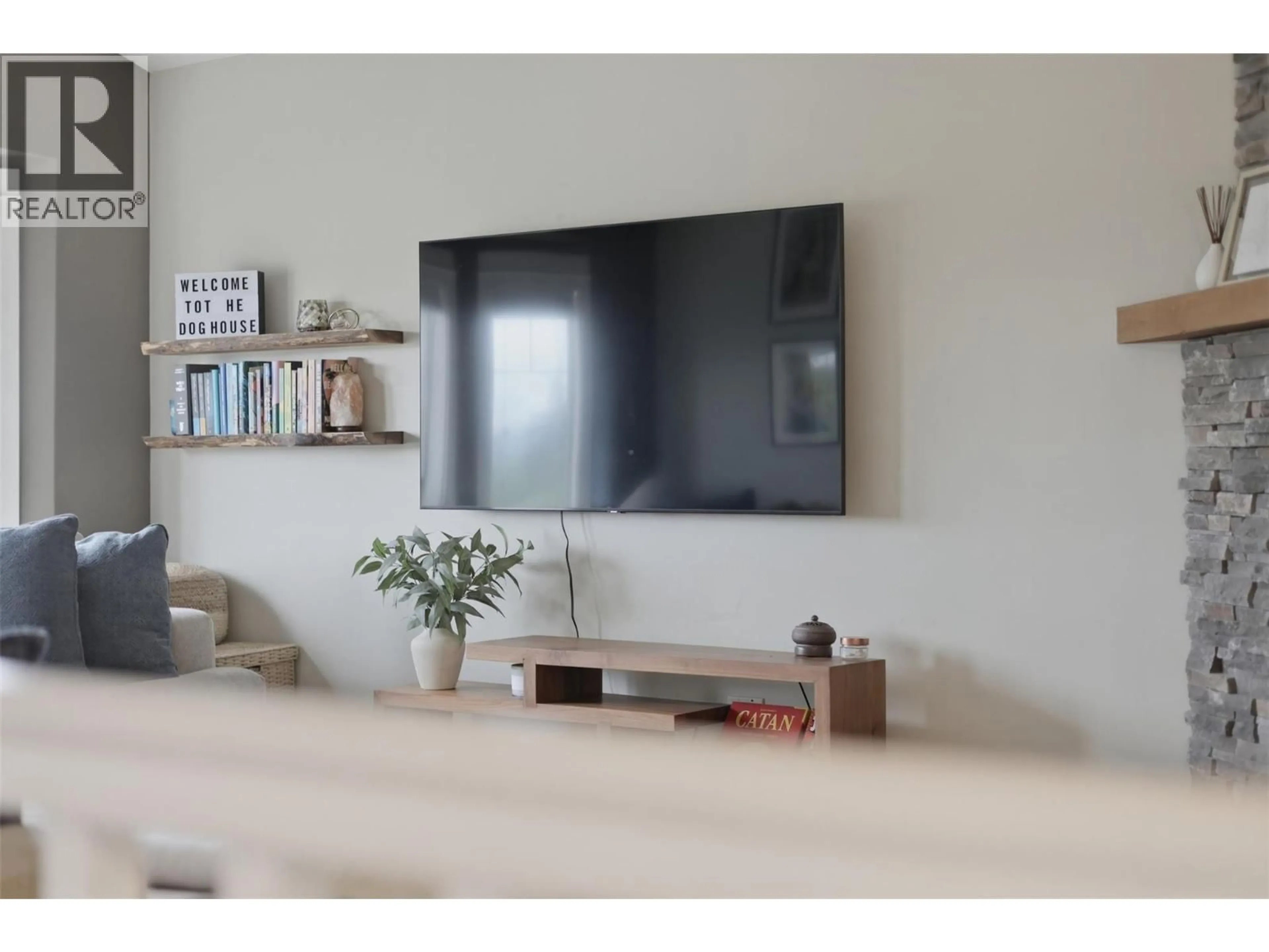 Home theater for 1370 PACIFIC WAY, Kamloops British Columbia V2E0A4