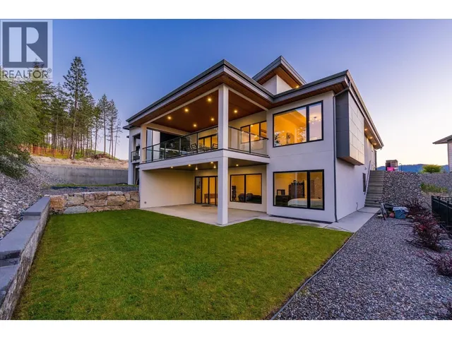 10285 BEACON HILL DRIVE, Lake Country 2