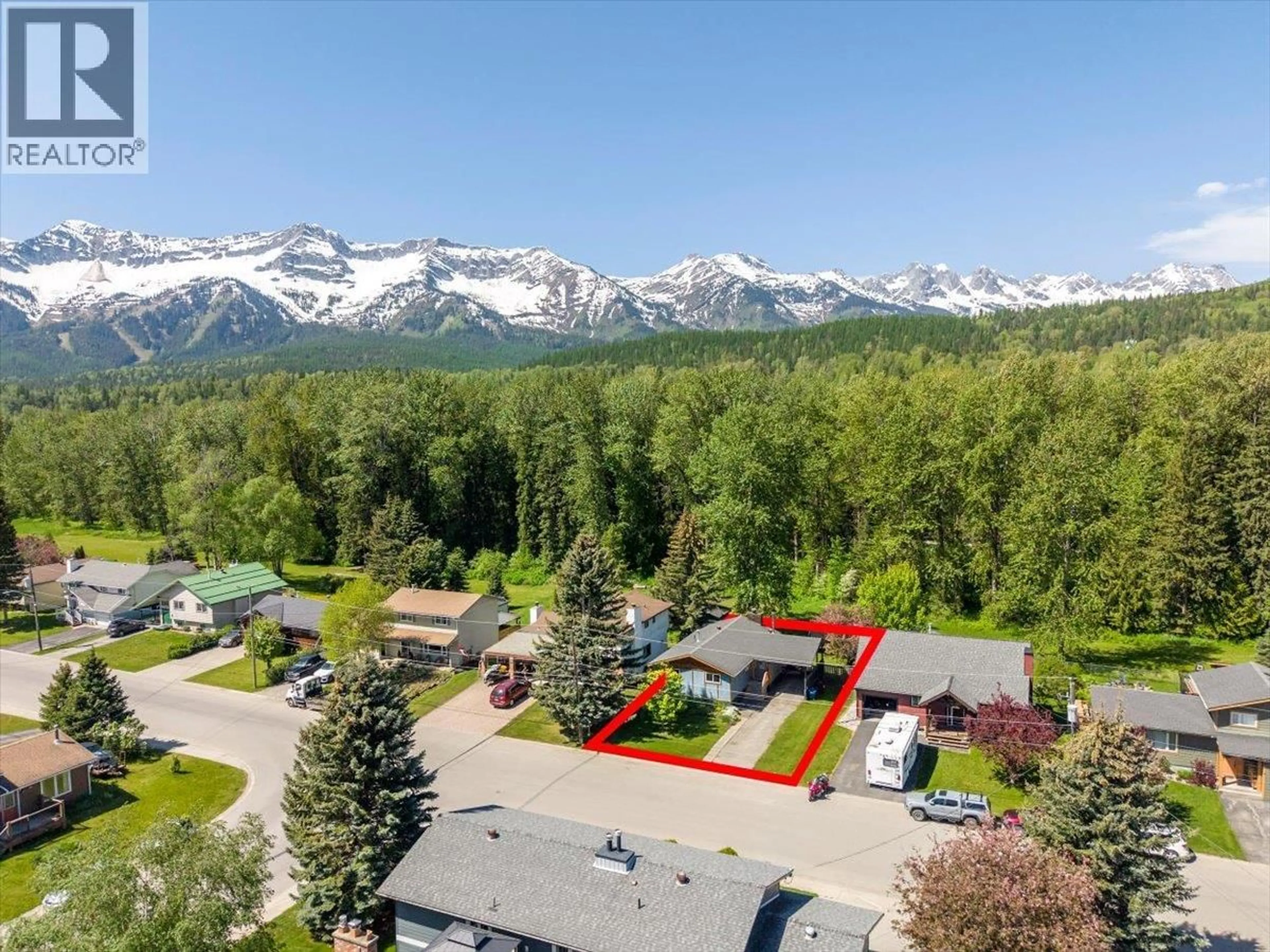 A pic from outside/outdoor area/front of a property/back of a property/a pic from drone, mountain view for 8 MT PROCTOR AVENUE, Fernie British Columbia V0B1M3