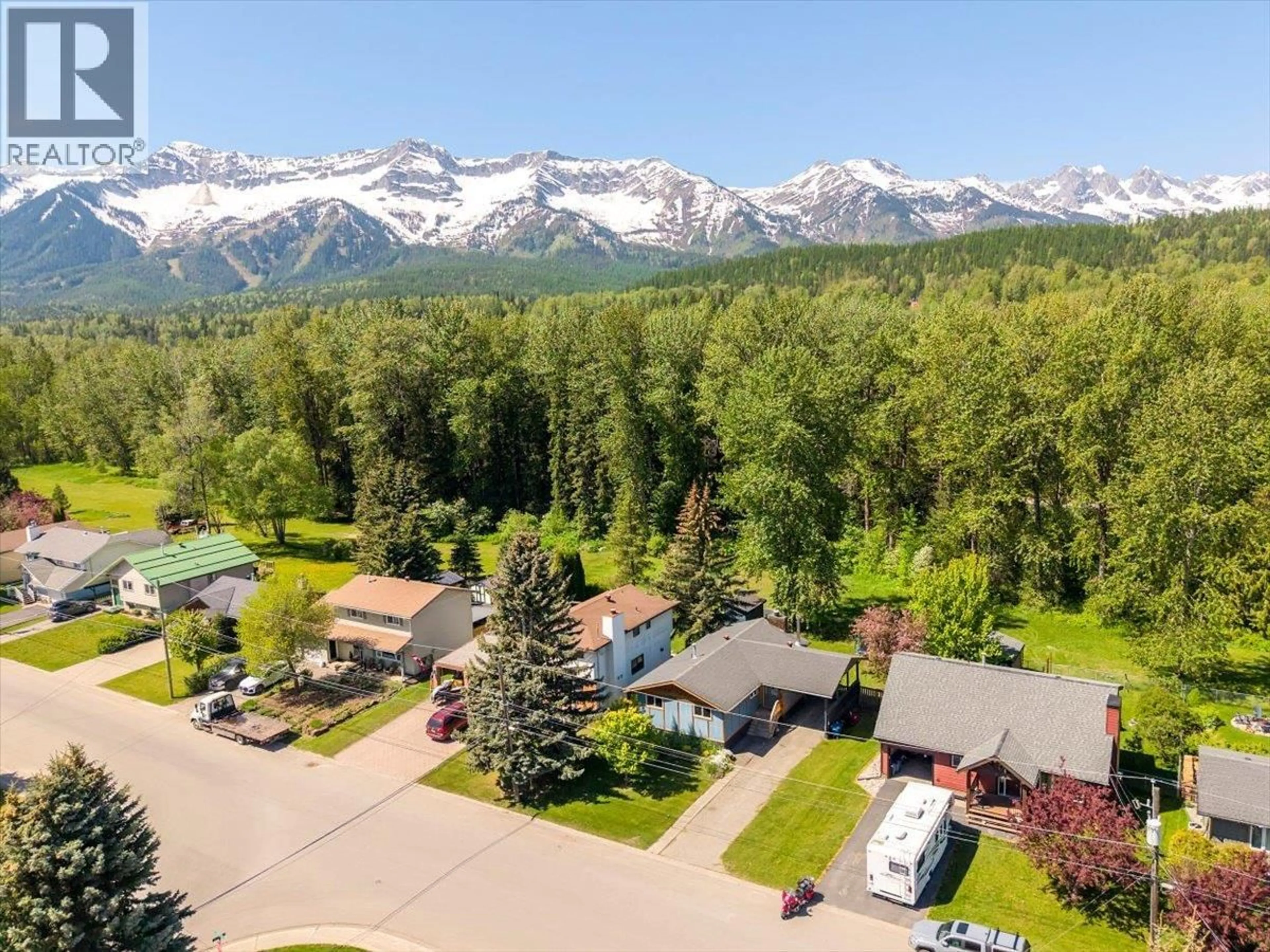 A pic from outside/outdoor area/front of a property/back of a property/a pic from drone, mountain view for 8 MT PROCTOR AVENUE, Fernie British Columbia V0B1M3
