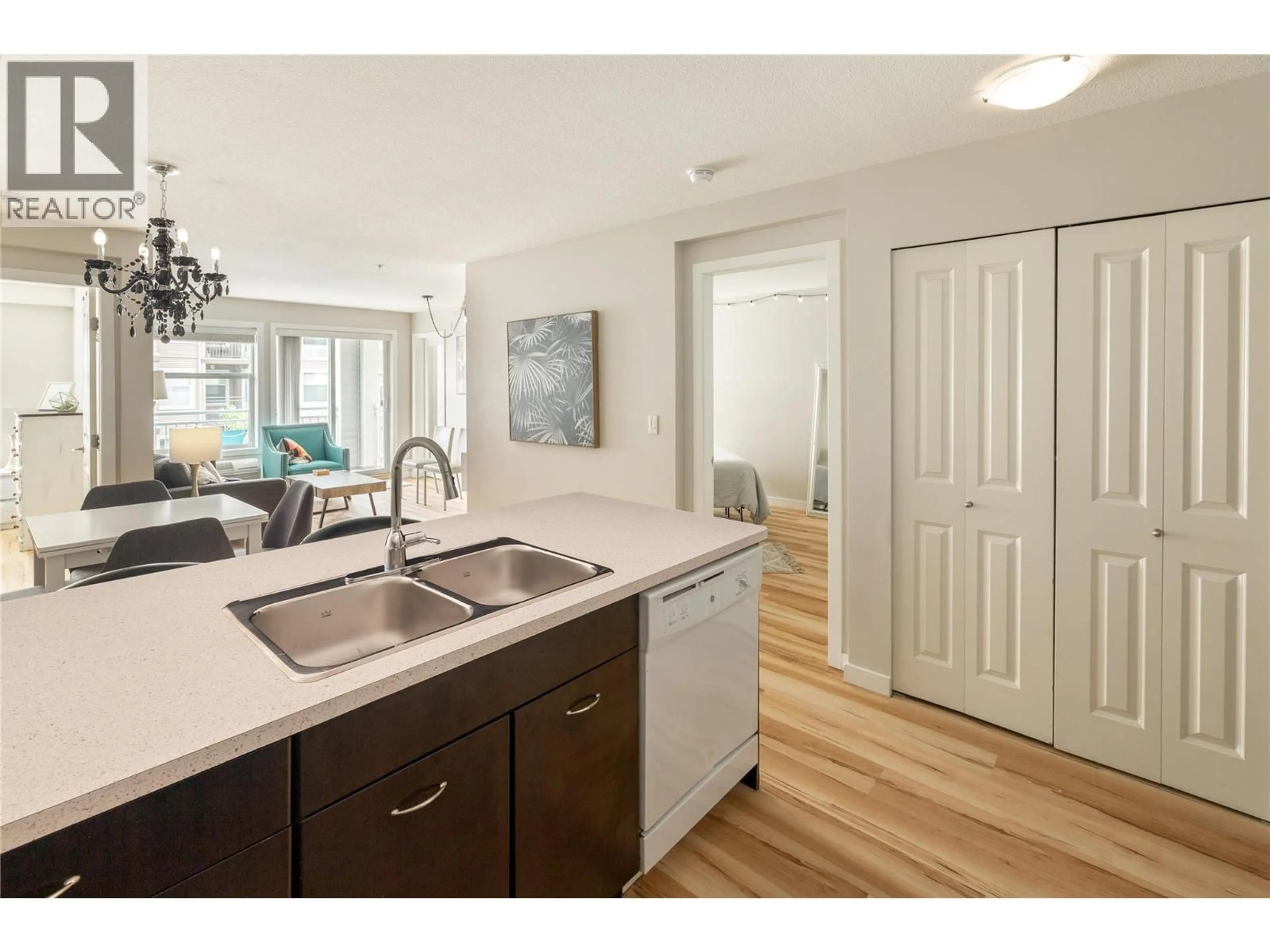 Standard kitchen, unknown for 308 - 539 YATES ROAD, Kelowna British Columbia V1V2T8