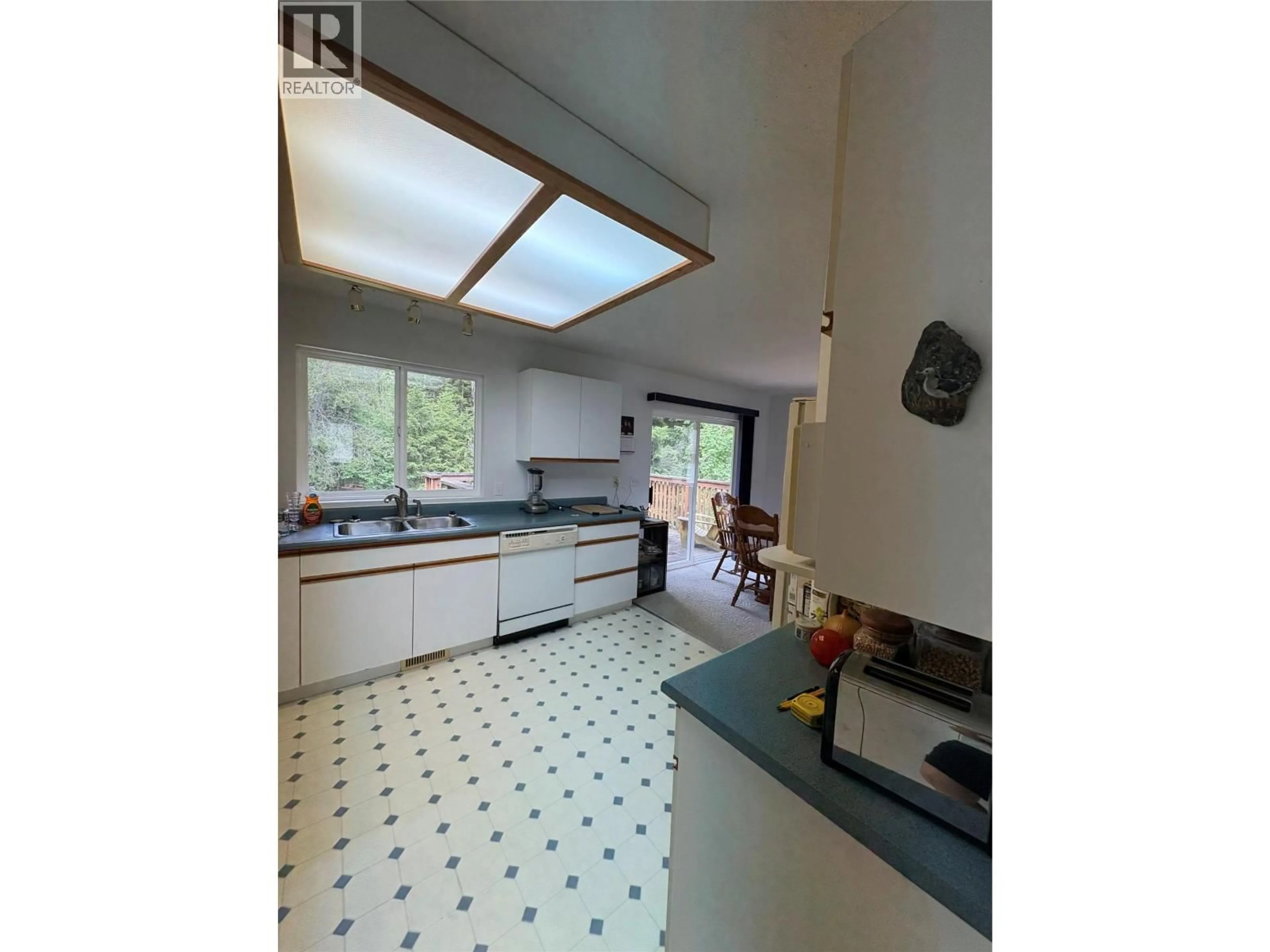 Unknown for 945 PINE CRESCENT, Genelle British Columbia V0G1G0