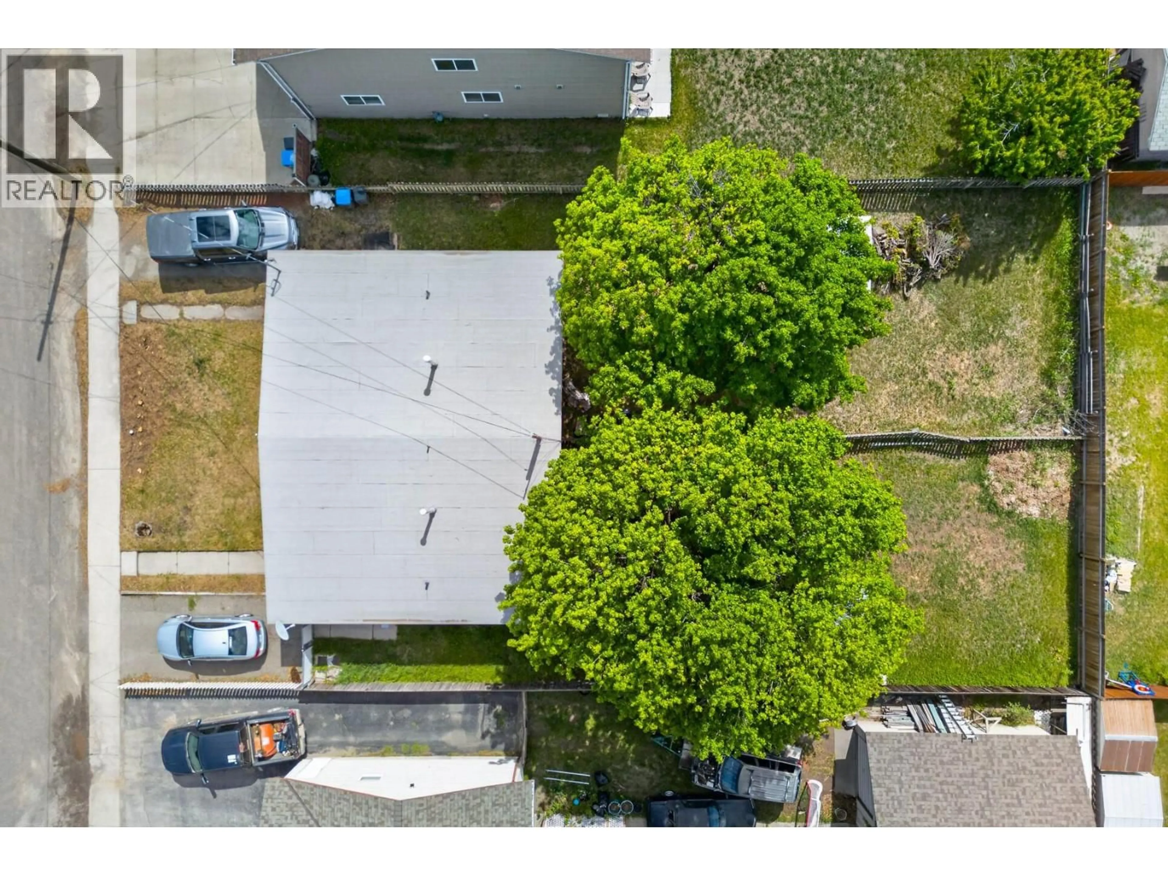 A pic from outside/outdoor area/front of a property/back of a property/a pic from drone, street for 2638 CLAPPERTON AVENUE, Merritt British Columbia V1K1B3