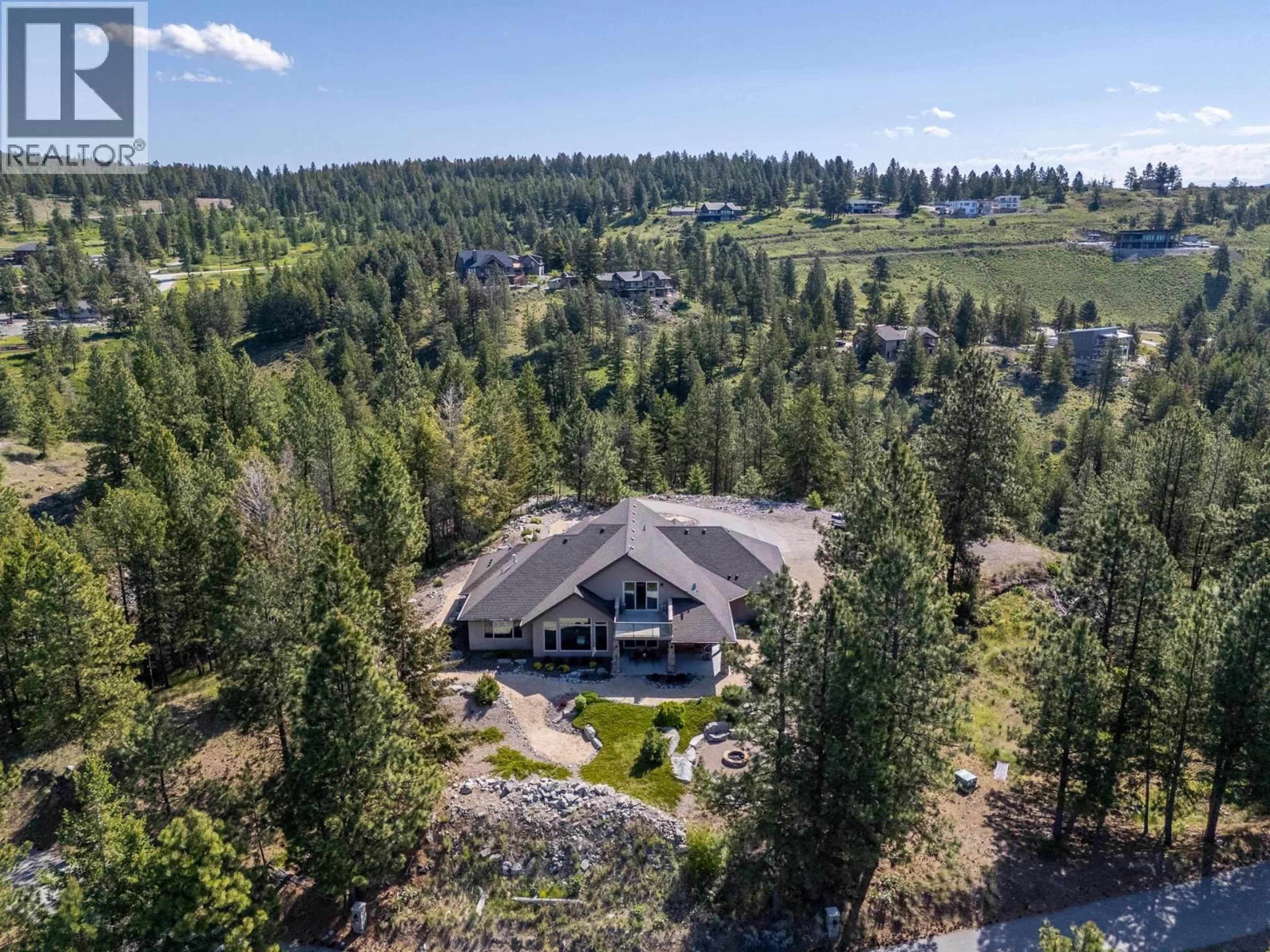 A pic from outside/outdoor area/front of a property/back of a property/a pic from drone, unknown for 136 FALCON PLACE, Osoyoos British Columbia V0H1V6