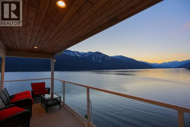 819 SILVER COVE DRIVE, Silverton 2