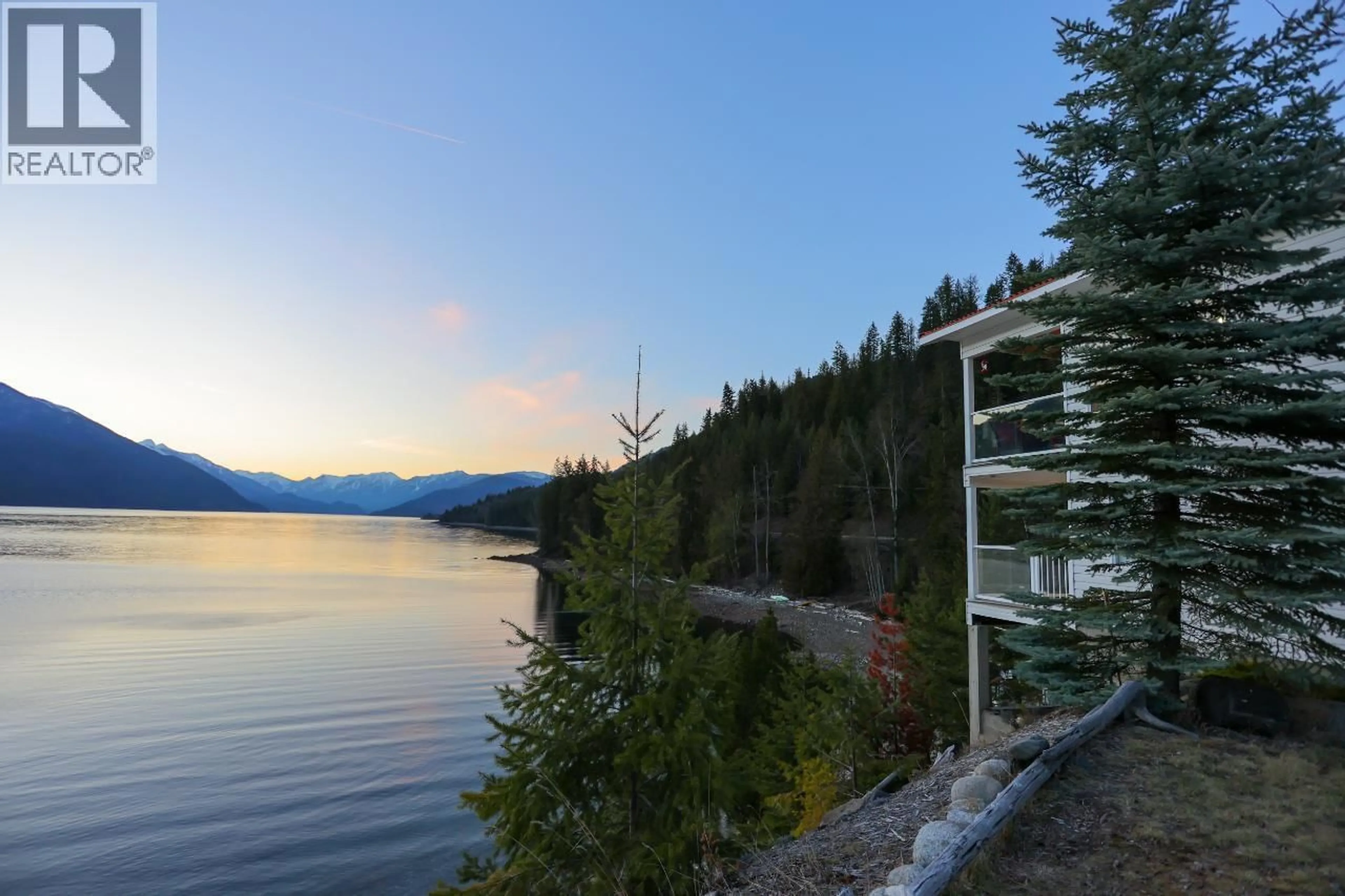 Patio, water/lake/river/ocean view for 819 SILVER COVE DRIVE, Silverton British Columbia V0G1S0