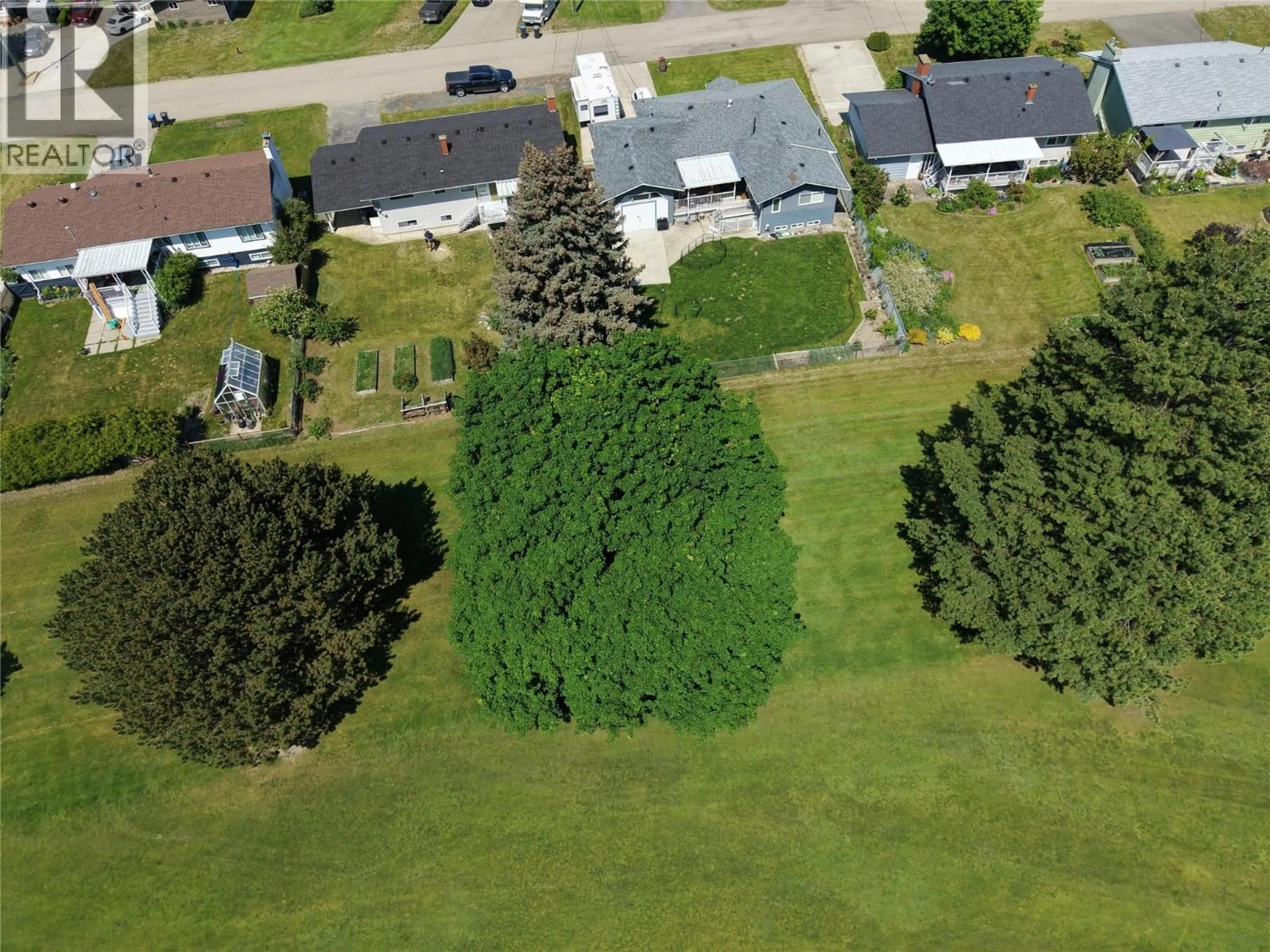 A pic from outside/outdoor area/front of a property/back of a property/a pic from drone, forest/trees view for 847 HYSOP ROAD, Chase British Columbia V0E1M0