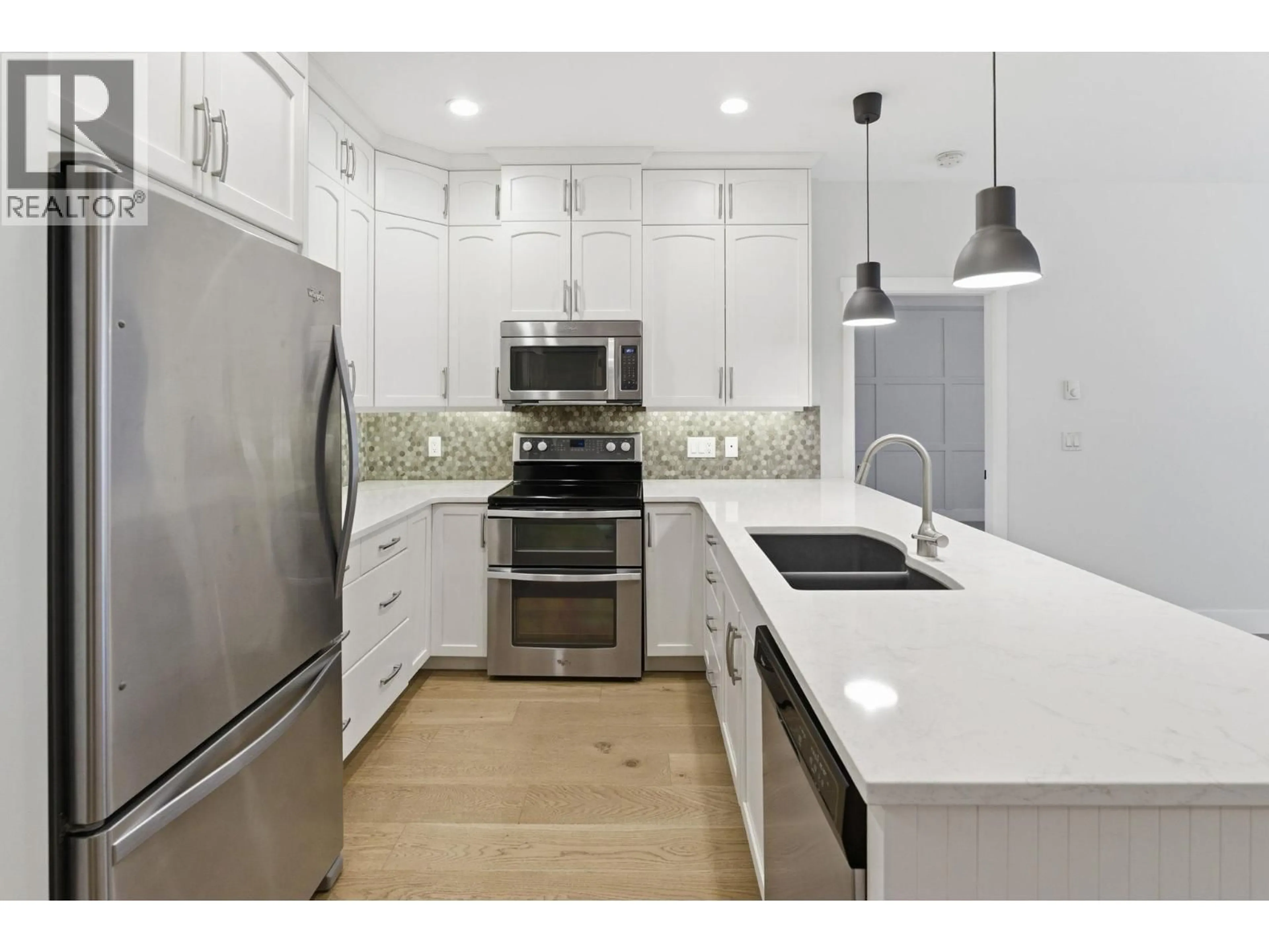 Open concept kitchen, unknown for 108 - 3739 CASORSO ROAD, Kelowna British Columbia V1W5E3