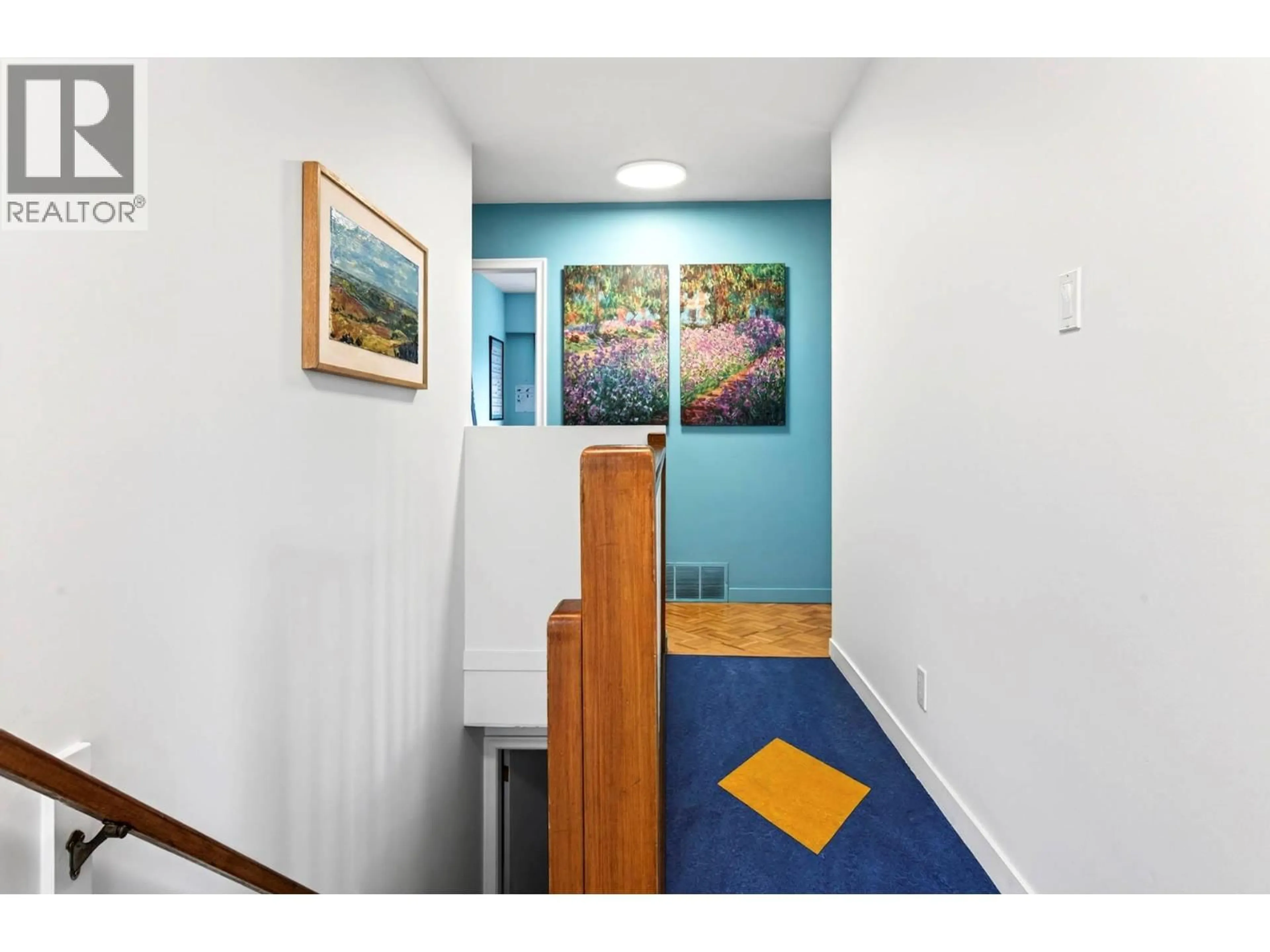 Indoor foyer for 640 FRASER STREET, Kamloops British Columbia V2C3H2