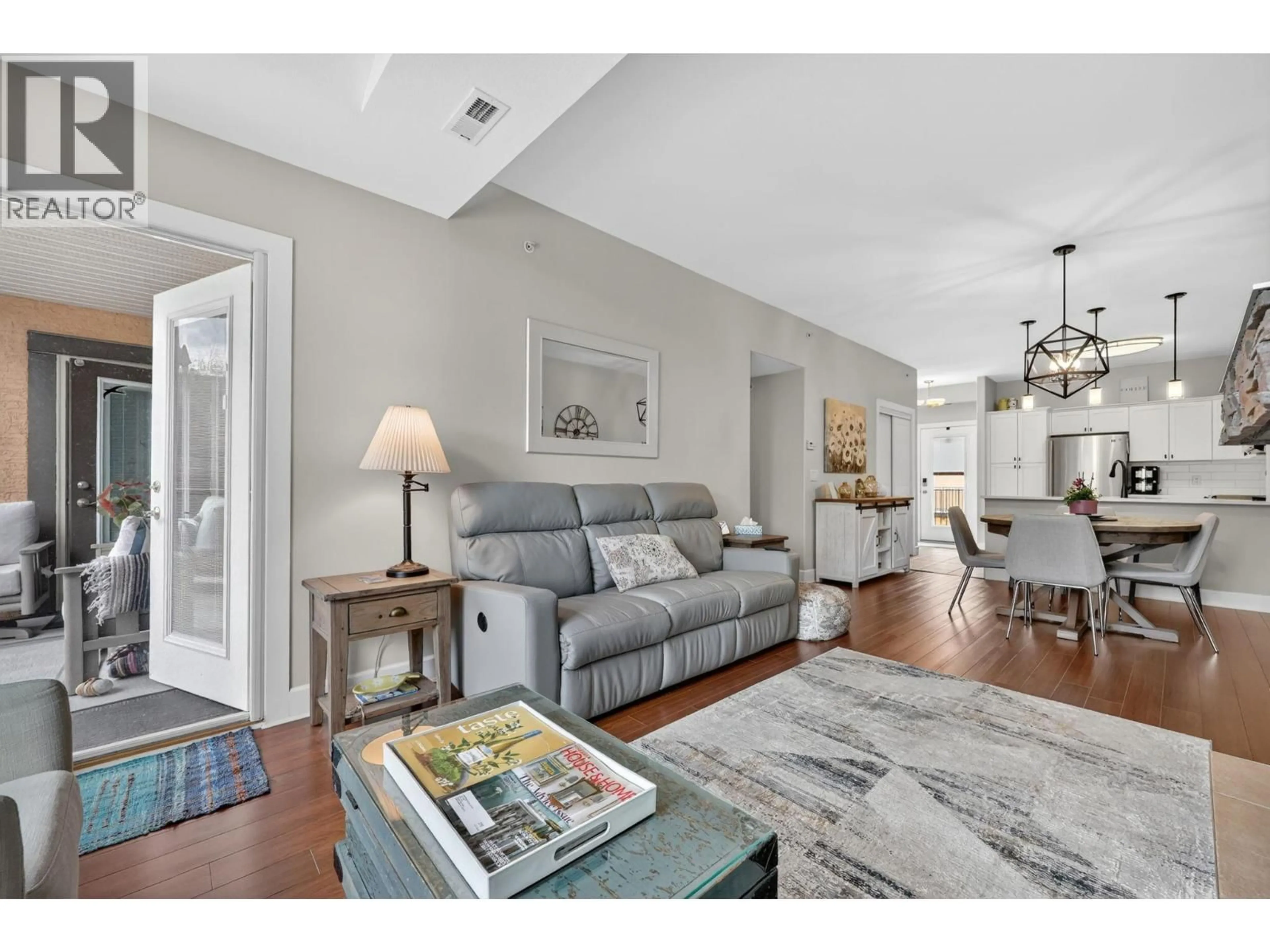 Living room with furniture, unknown for 330 - 3996 BEACH AVENUE, Peachland British Columbia V0H1X5
