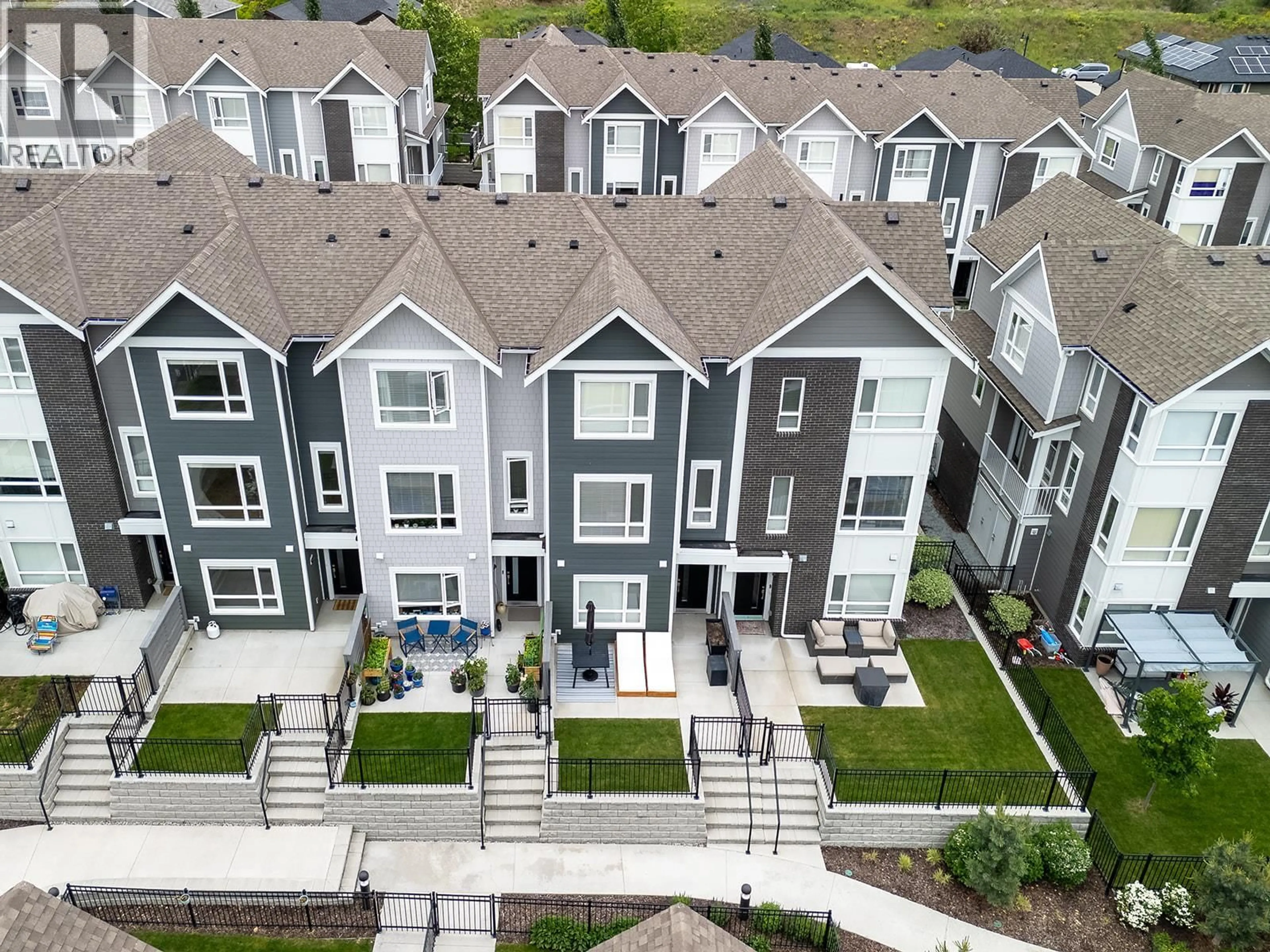 A pic from outside/outdoor area/front of a property/back of a property/a pic from drone, unknown for 62 - 13098 SHORELINE WAY, Lake Country British Columbia V4V0A8