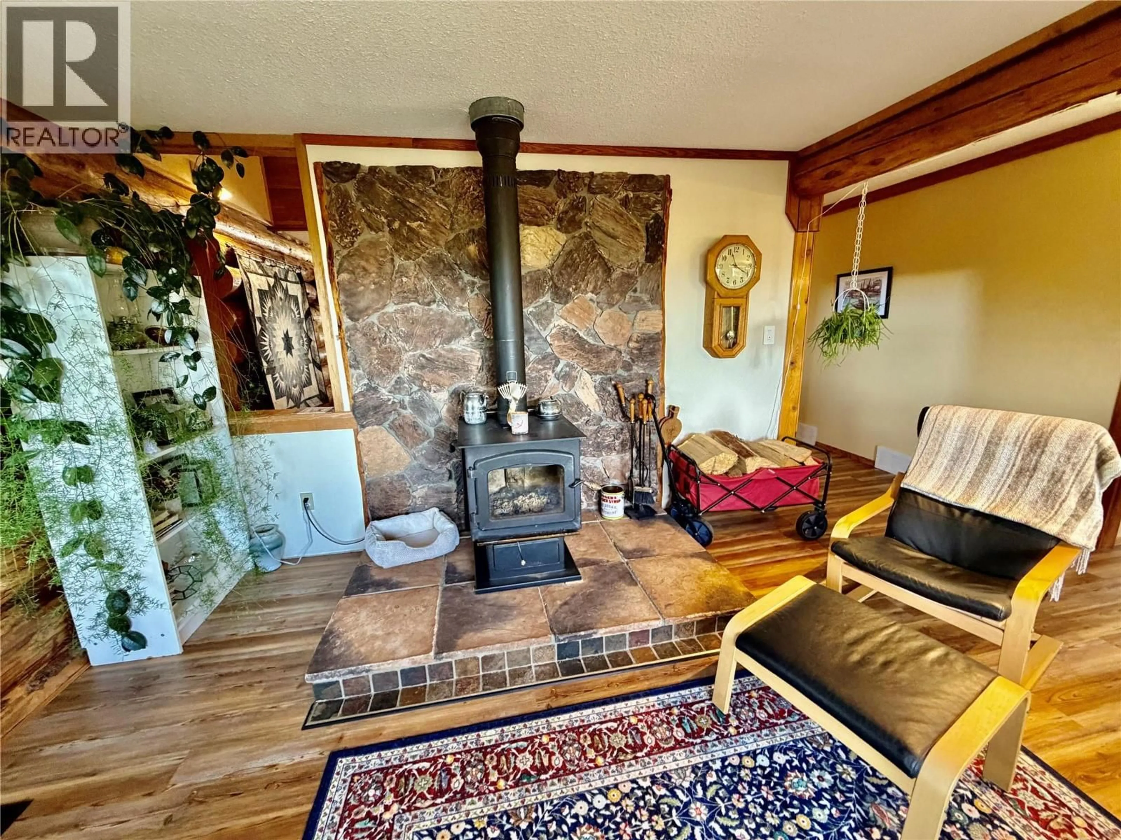 Living room with furniture, unknown for 2327 LOISELLE OTHER, Dawson Creek British Columbia V1G0C2