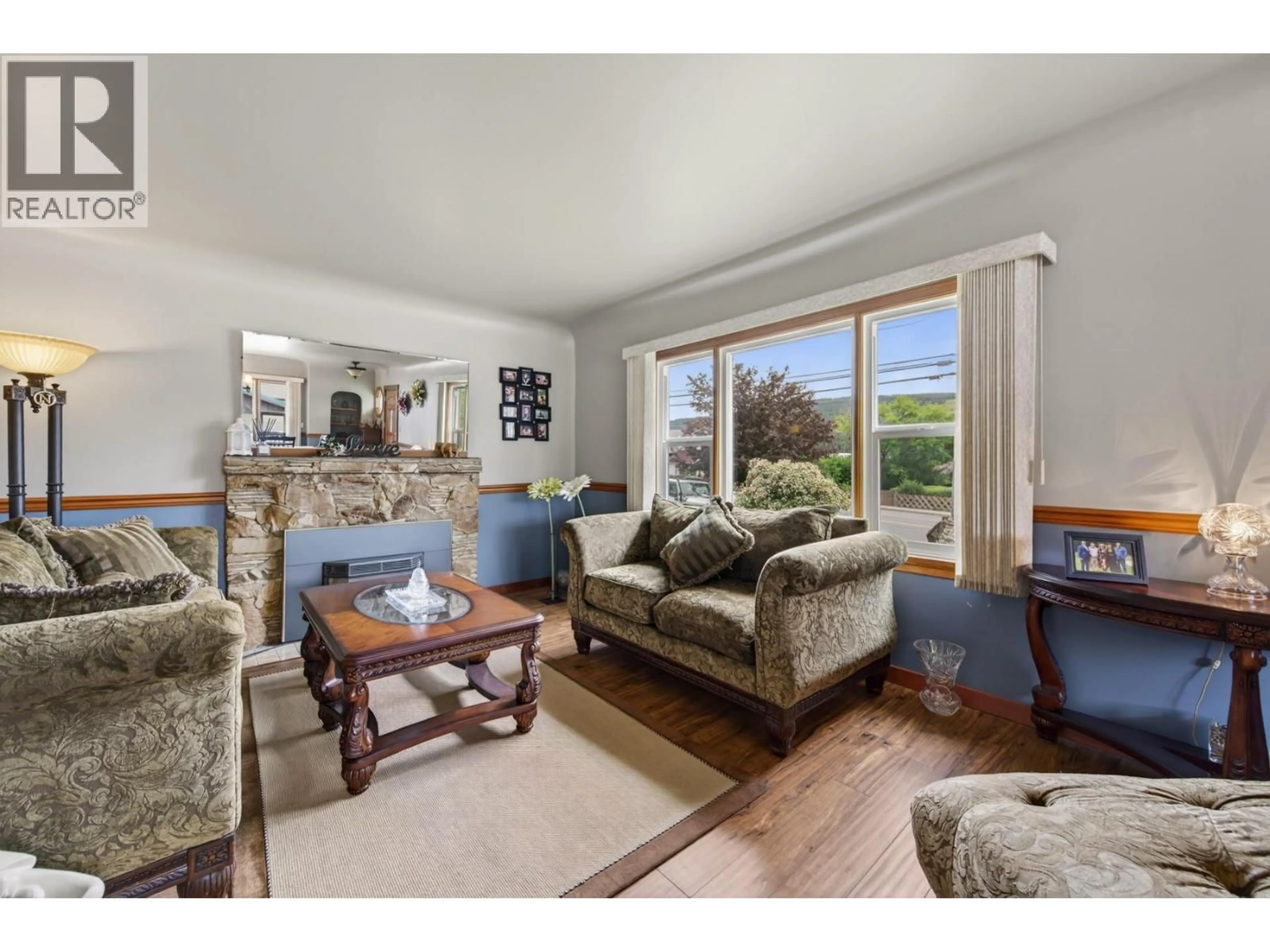 Living room with furniture, unknown for 1404 CARIBOO HWY 97 HIGHWAY, Clinton British Columbia V0K1K0