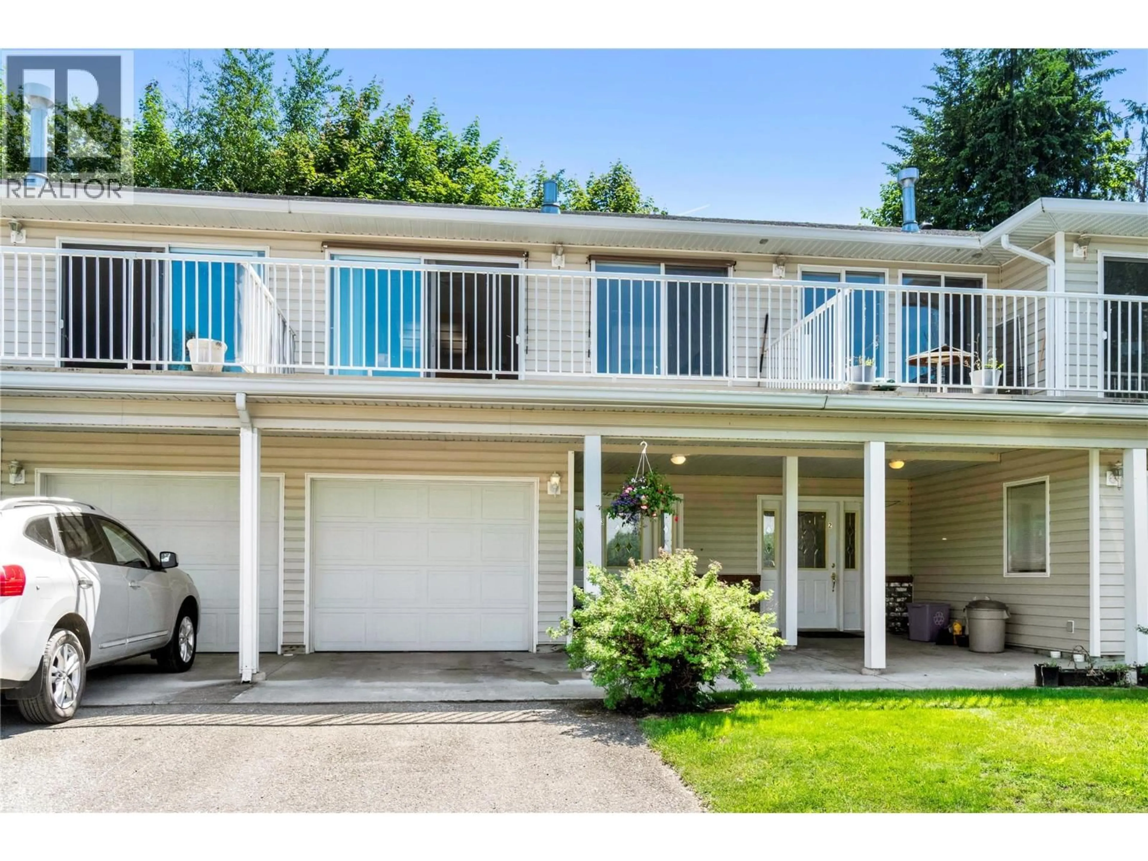 Home with vinyl exterior material, water/lake/river/ocean view for 3 - 71 25 STREET SOUTHEAST, Salmon Arm British Columbia V1E1S2