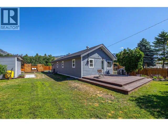 430 6TH AVENUE, Keremeos 2