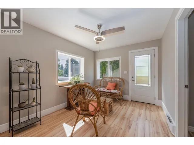430 6TH AVENUE, Keremeos 5