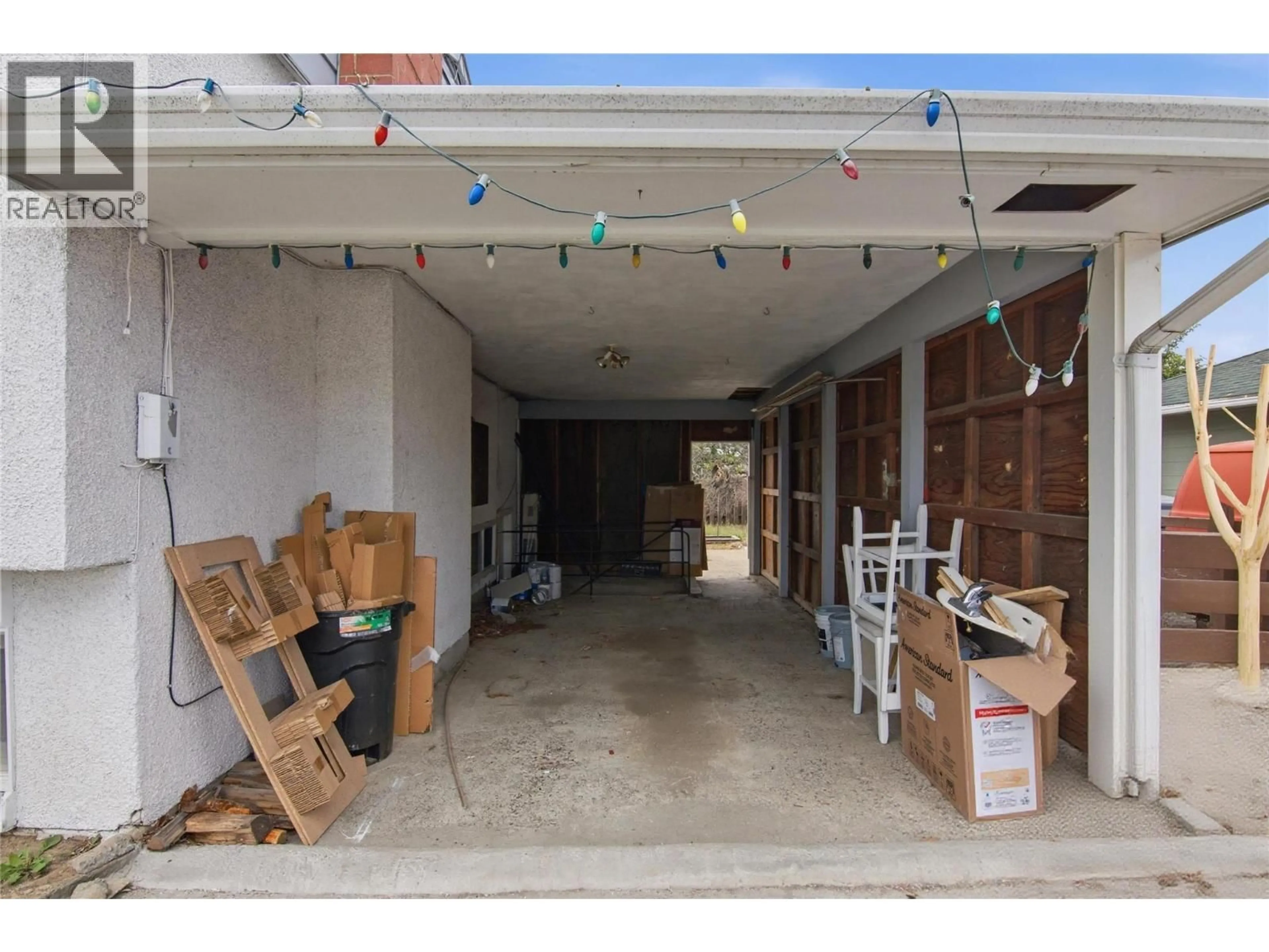 Indoor garage for 649 BRENTWOOD AVENUE, Kamloops British Columbia V2B1P4