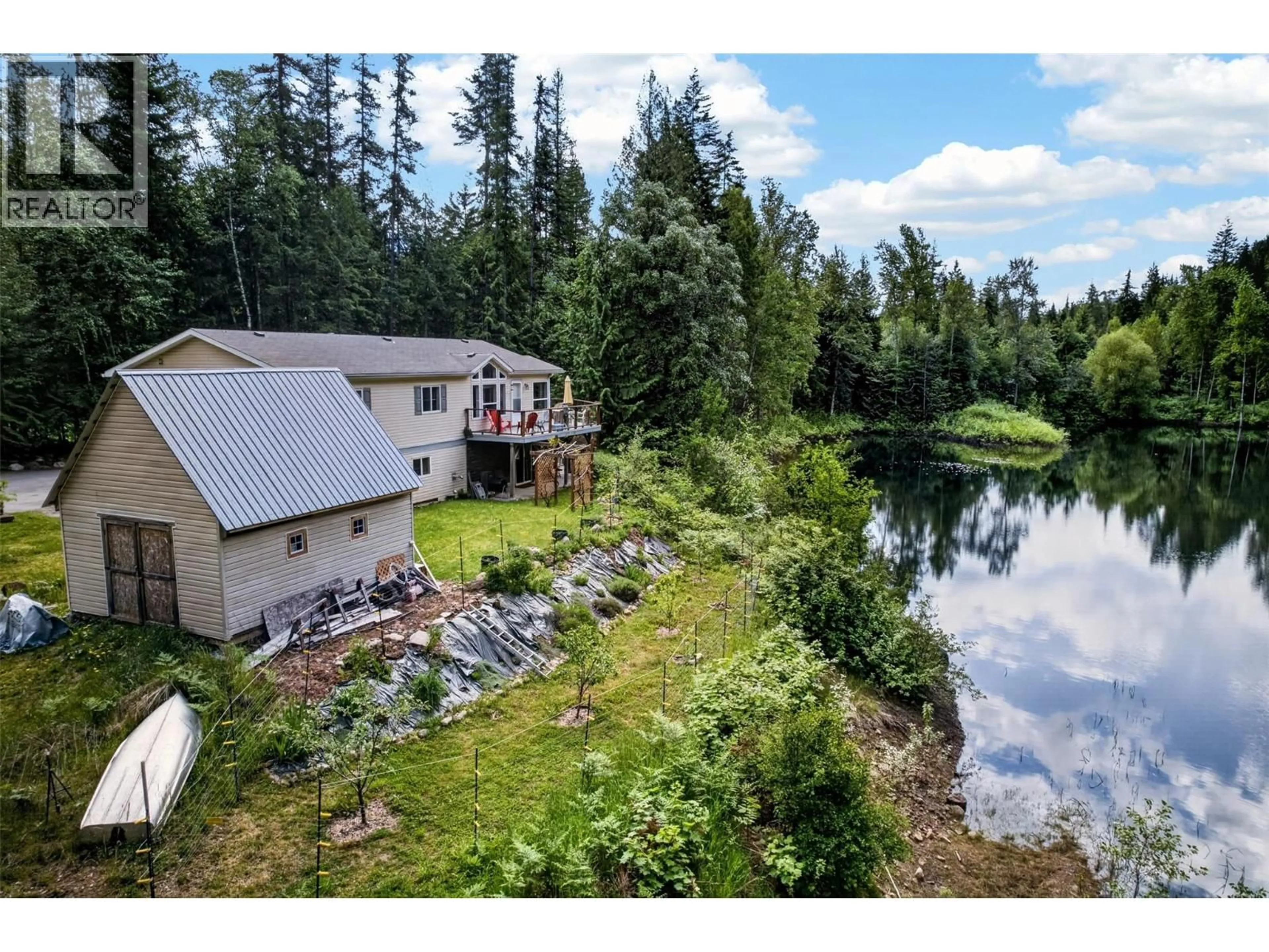 A pic from outside/outdoor area/front of a property/back of a property/a pic from drone, water/lake/river/ocean view for 4761 HIGHWAY 31 OTHER, Fletcher Creek British Columbia V0G1M0