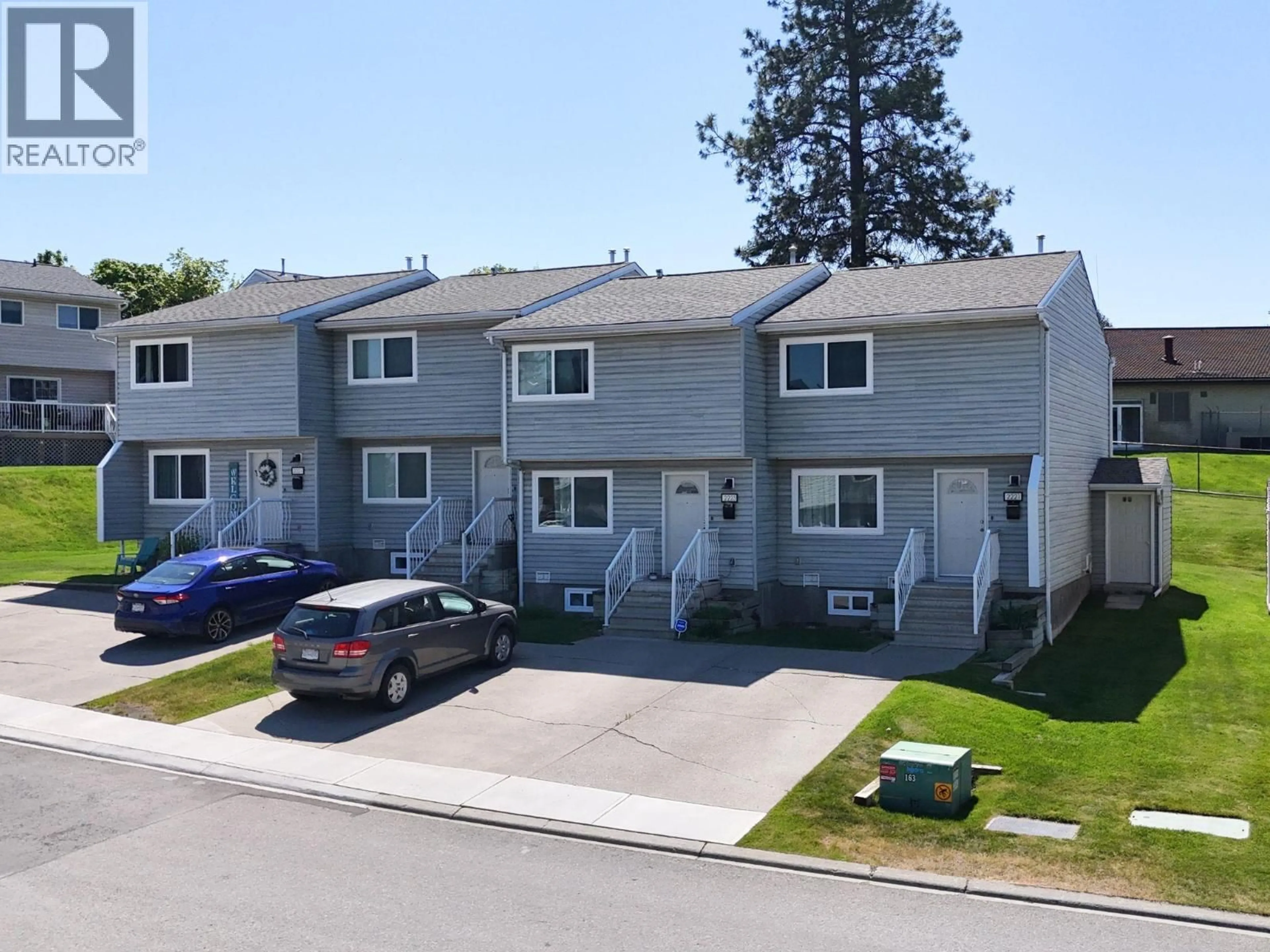A pic from outside/outdoor area/front of a property/back of a property/a pic from drone, street for 2221 3RD STREET NORTH, Cranbrook British Columbia V1C5G7