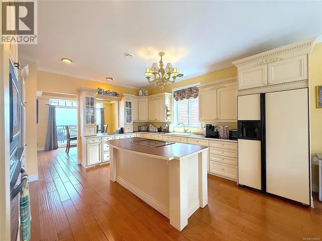 3264 ISLAND HIGHWAY SOUTH, Campbell River 3