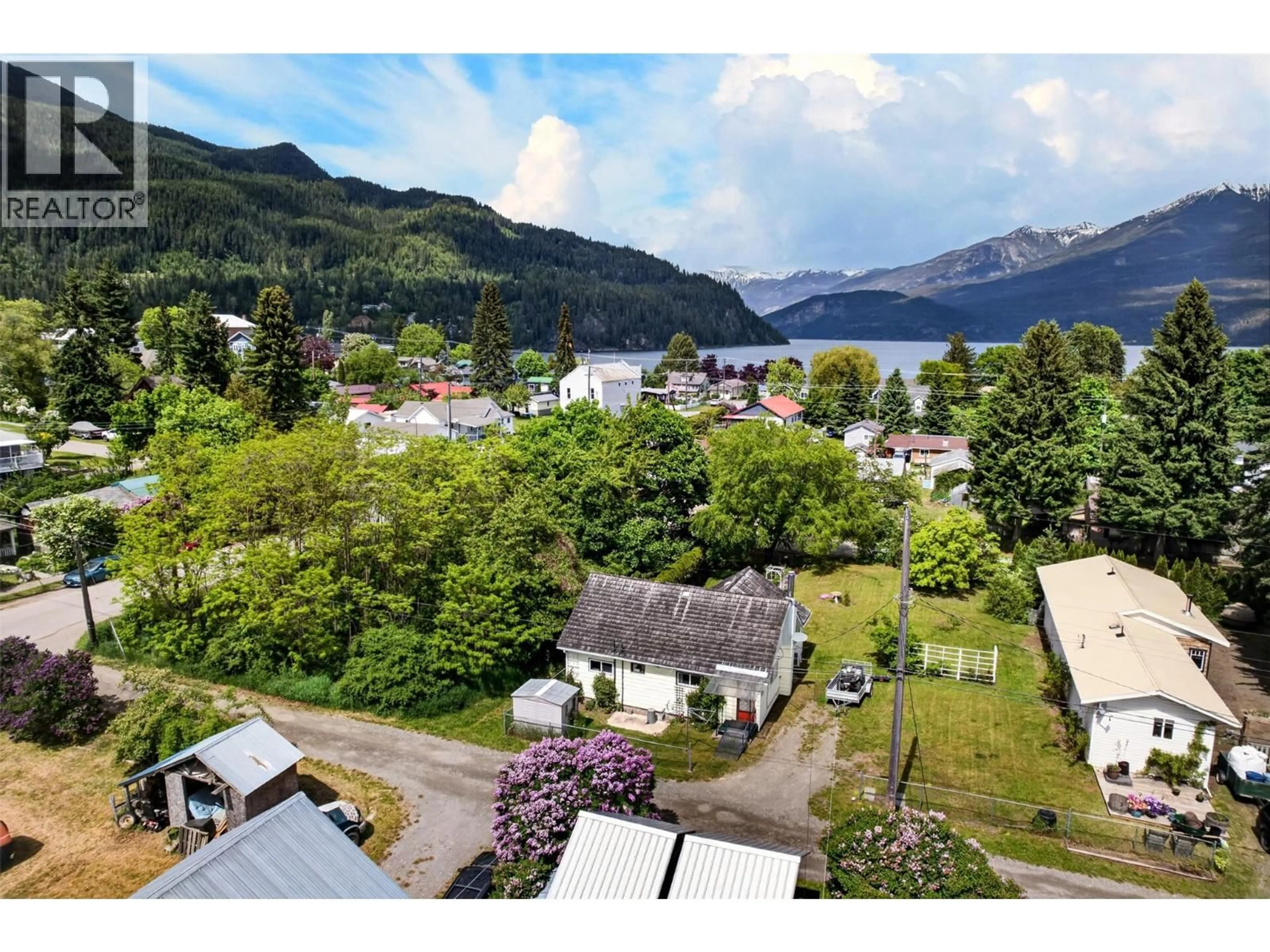 A pic from outside/outdoor area/front of a property/back of a property/a pic from drone, mountain view for 239 B AVENUE, Kaslo British Columbia V0G1M0