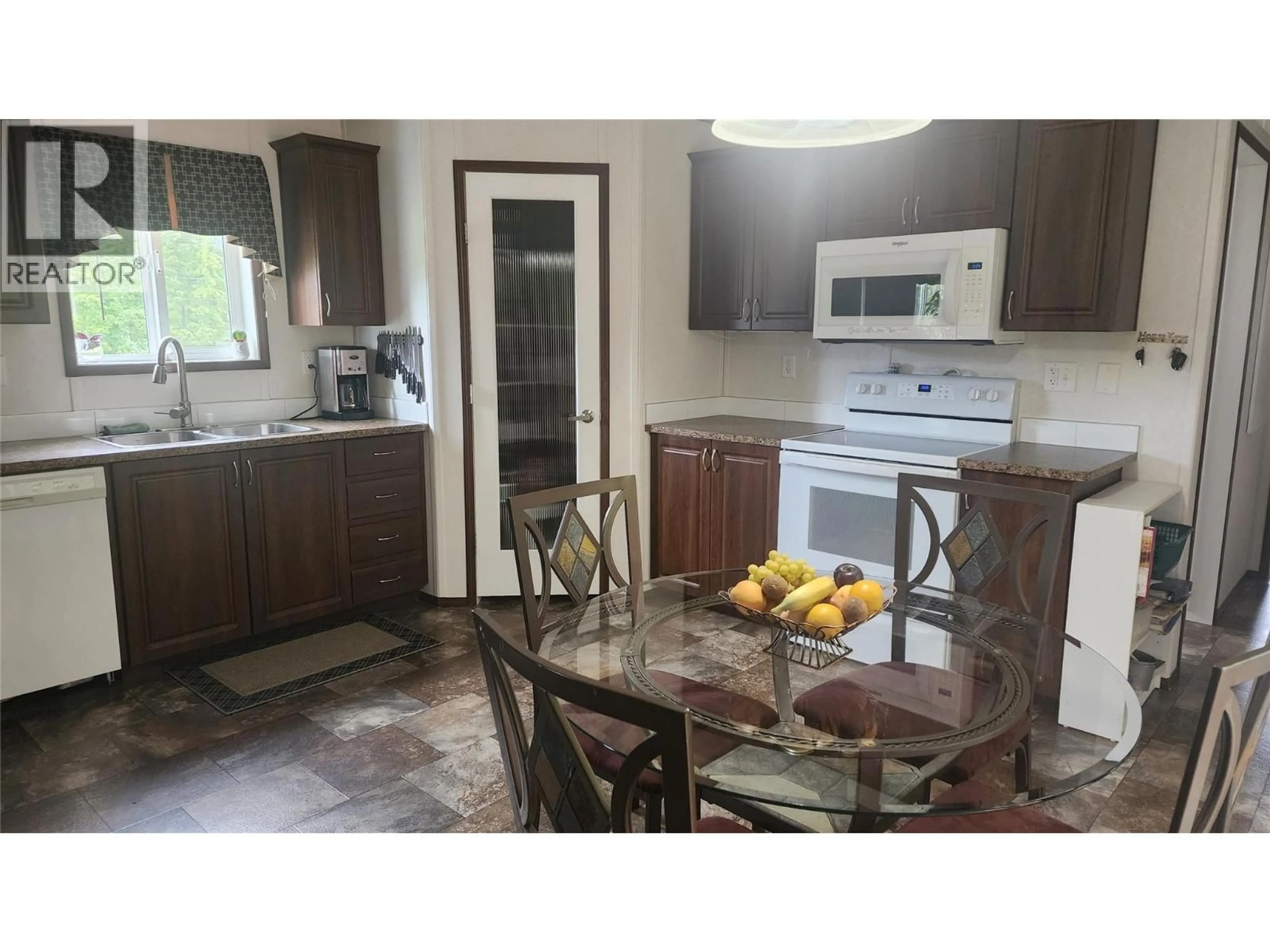 Standard kitchen, ceramic/tile floor for 3015 6 HIGHWAY, Nakusp British Columbia V0G1R1