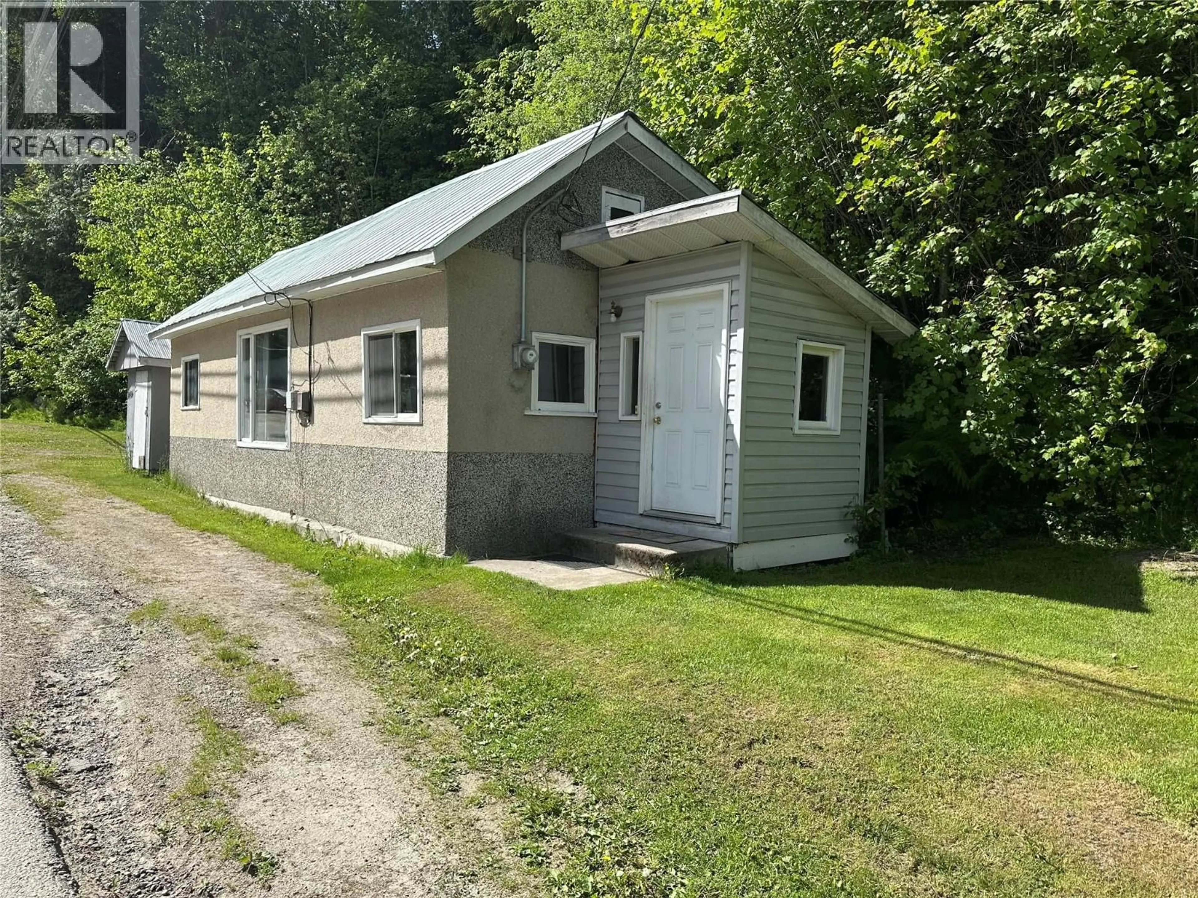Shed for 2404 PERRIER ROAD, Nelson British Columbia V1L6Y9