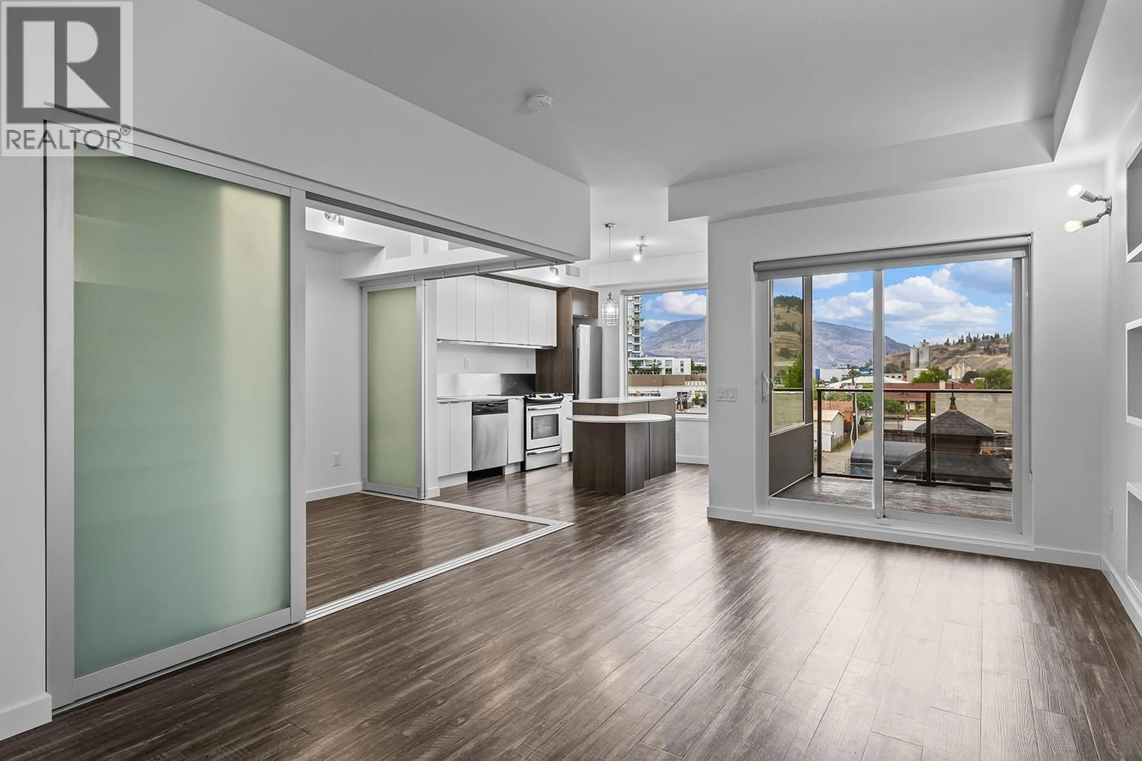 Open concept kitchen, unknown for 402 - 1290 ST. PAUL STREET, Kelowna British Columbia V1Y2C9