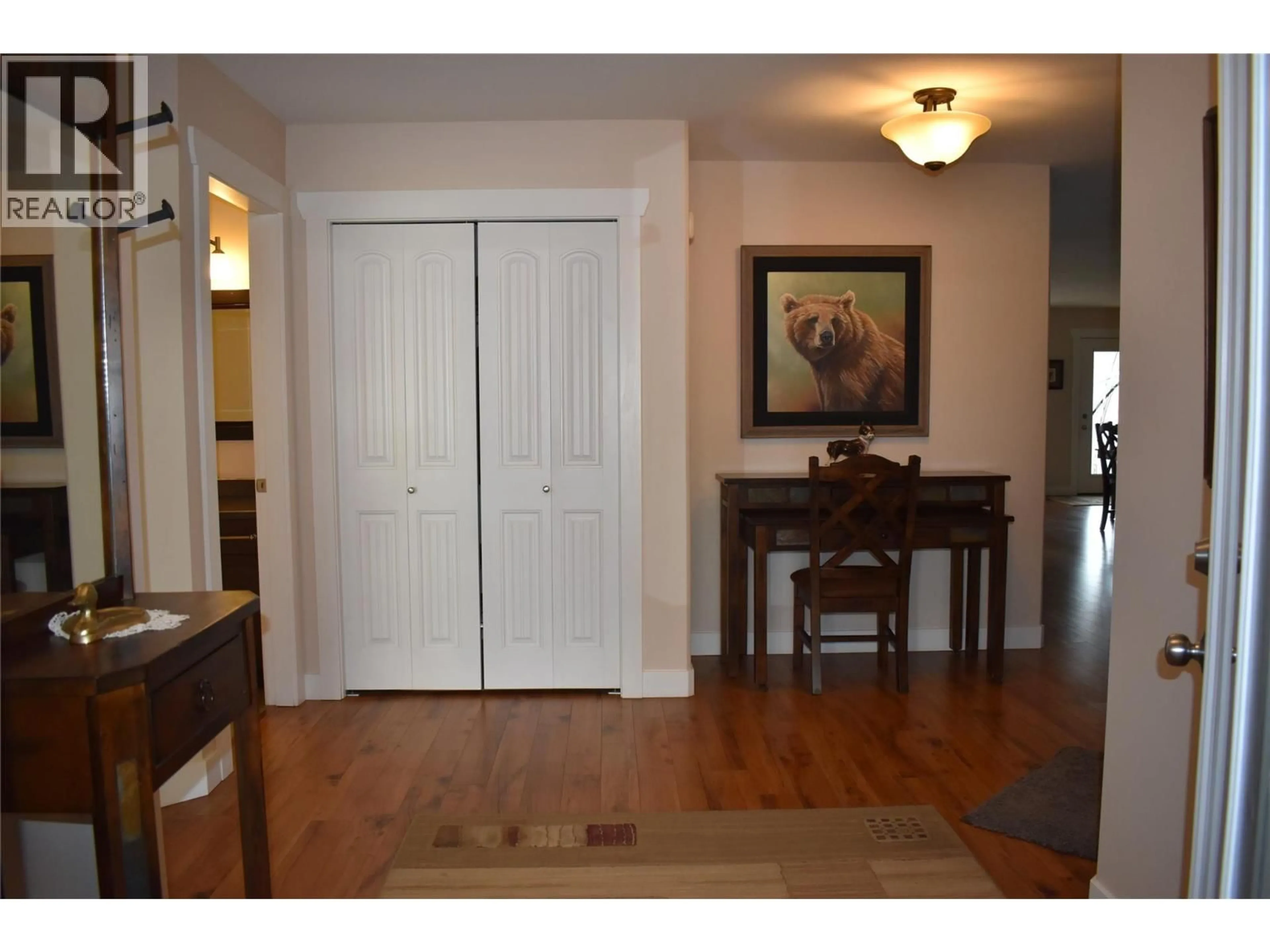 Indoor entryway for 207 - 4400 MCLEAN CREEK ROAD, Okanagan Falls British Columbia V0H1R6