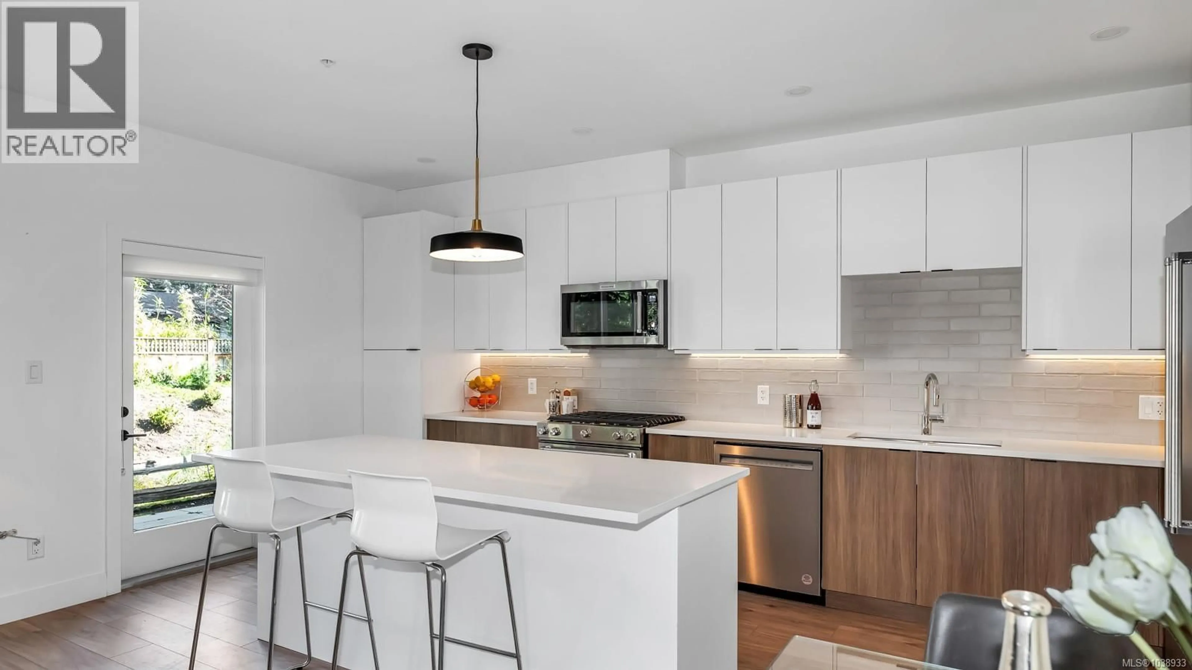 Open concept kitchen, unknown for 10 - 2330 SOOKE ROAD, Colwood British Columbia V9B1X7
