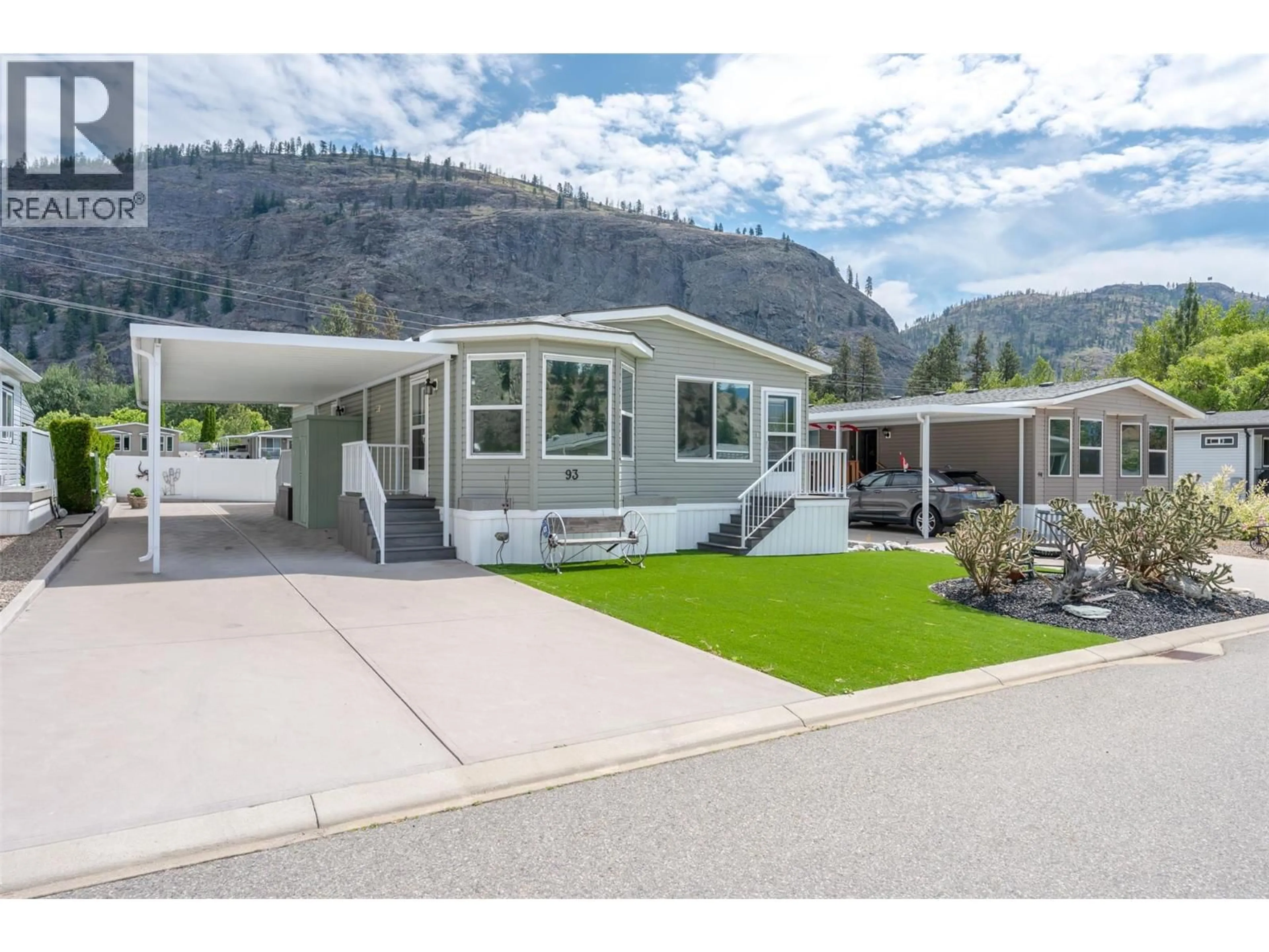 Home with vinyl exterior material, mountain view for 93 - 8598 97 HIGHWAY, Oliver British Columbia V0H1T2