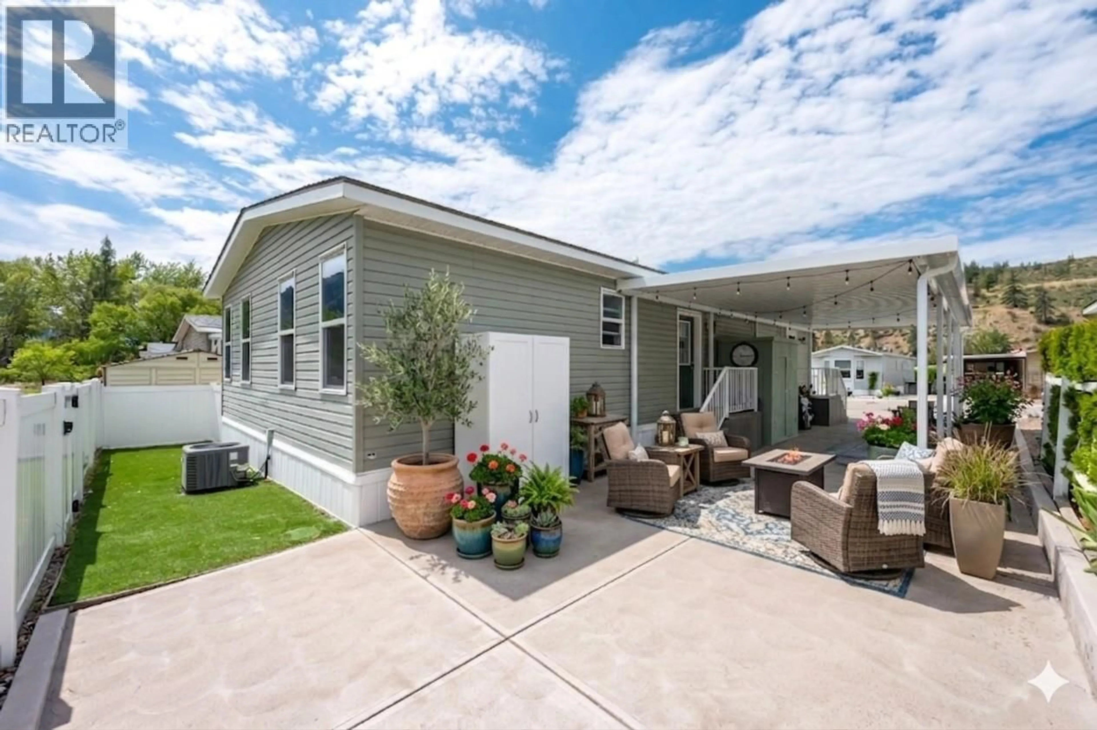 Patio, street for 93 - 8598 97 HIGHWAY, Oliver British Columbia V0H1T2