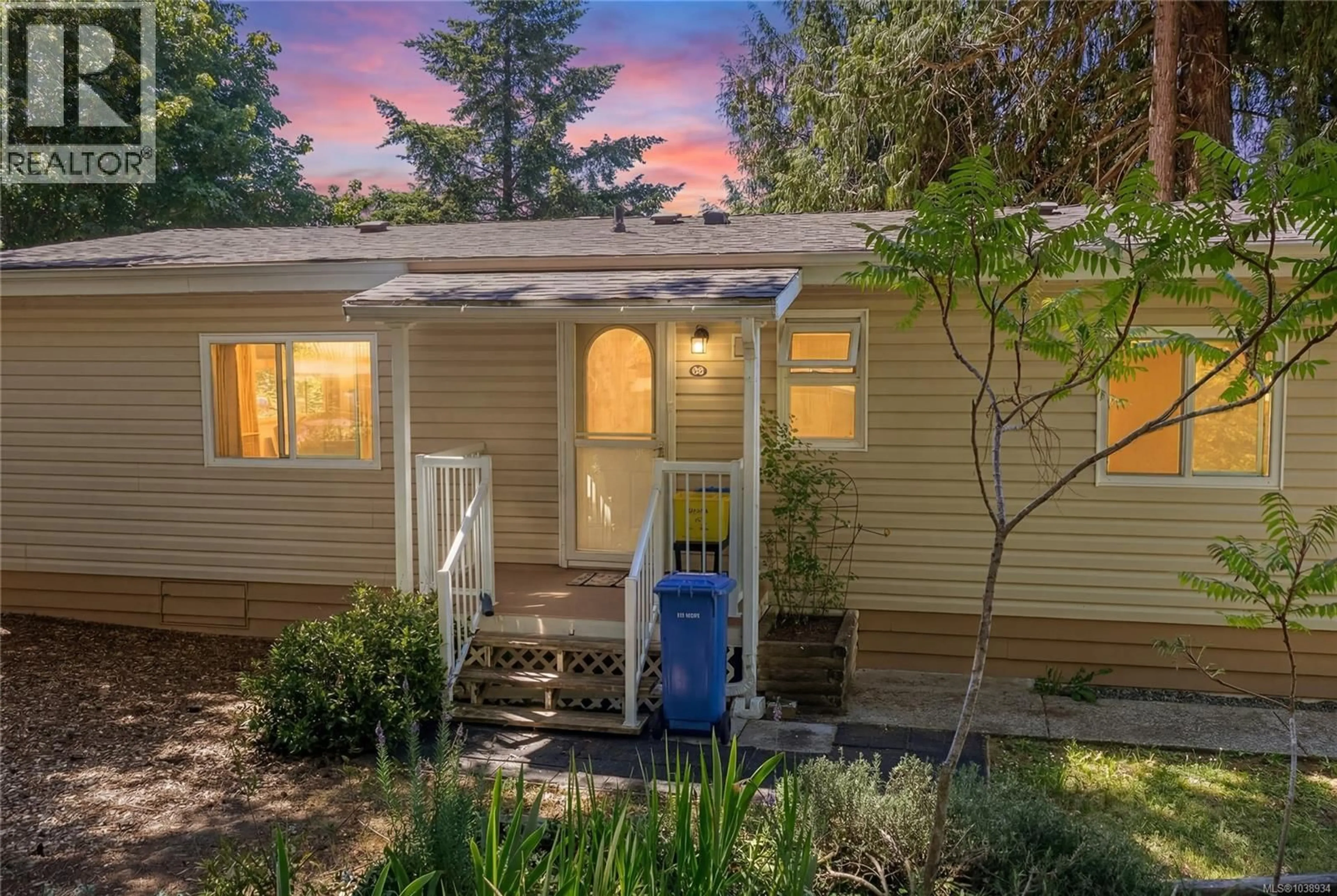 Home with vinyl exterior material, street for 66 - 1751 NORTHGATE ROAD, Cobble Hill British Columbia V0R1L6