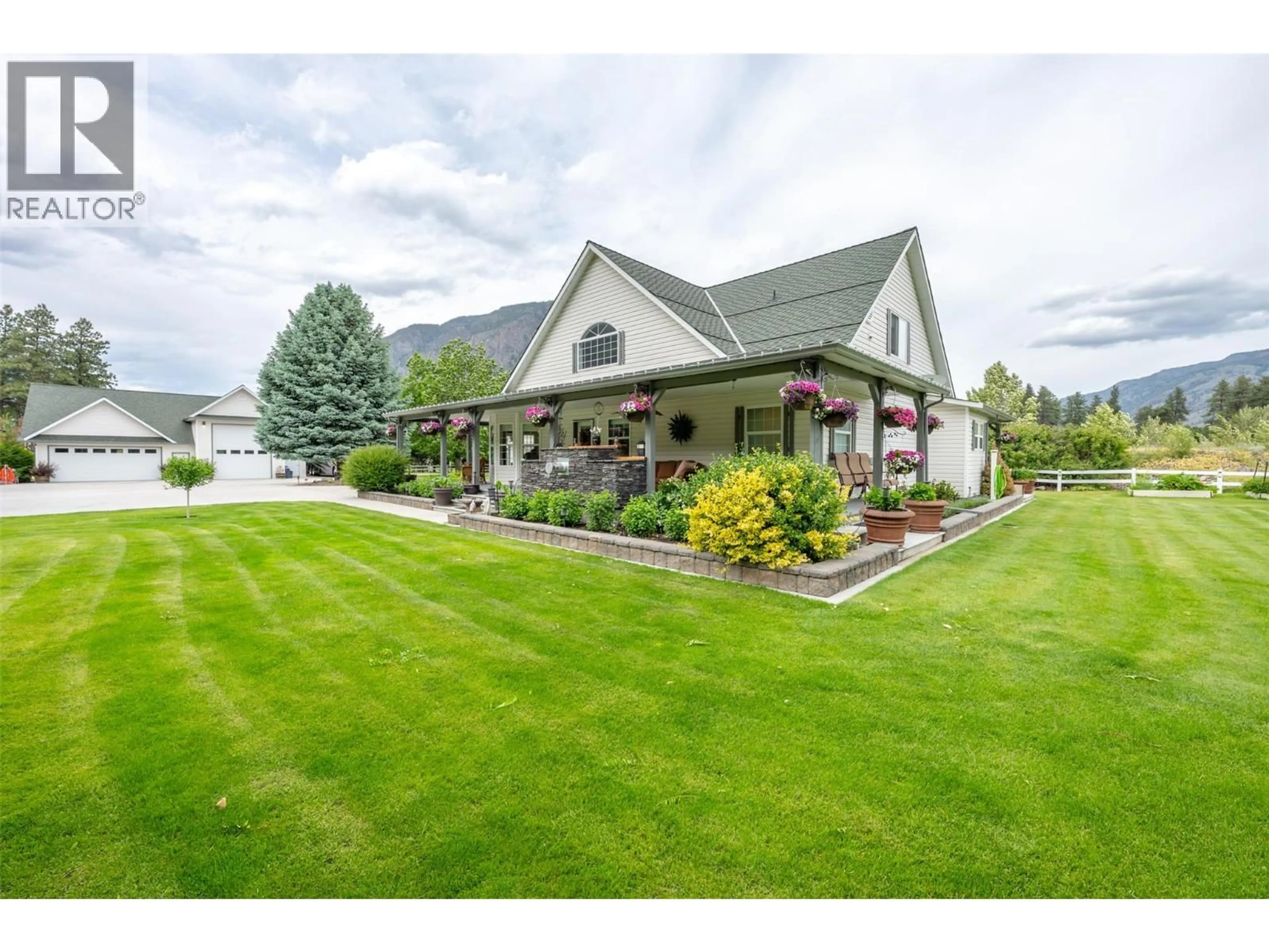A pic from outside/outdoor area/front of a property/back of a property/a pic from drone, unknown for 2900 RIVER ROAD, Keremeos British Columbia V0X1N1